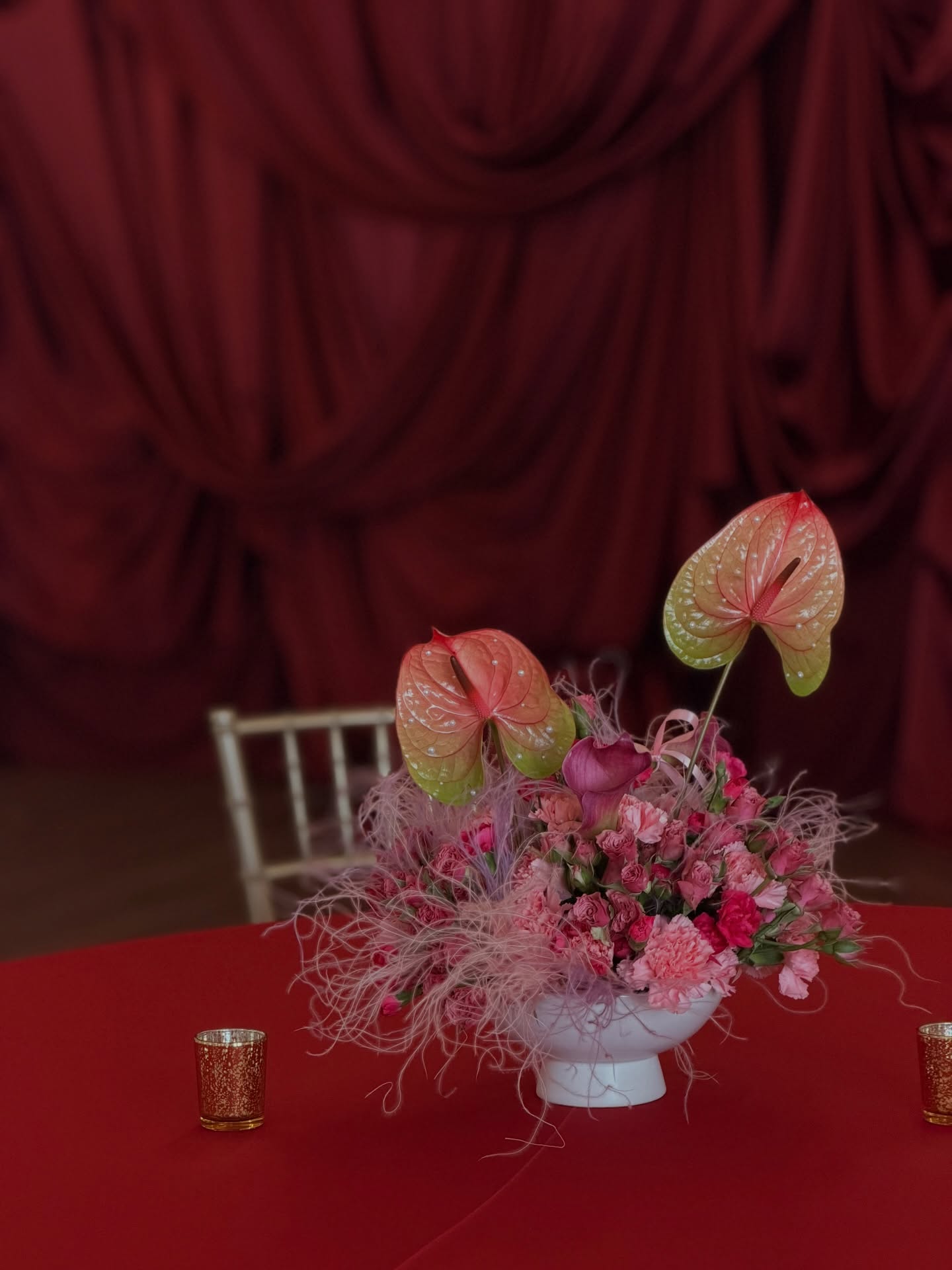 Proof that when you let creatives do their thing… the magic shows up 💐
We had so much fun dreaming up these whimsical Valentine’s/Galentine’s centerpieces for the @stjohnsmoms Galentines — more moments like this, please! 🤍
@bokehandbirchphotobooth
@spoonycakes.jax
@ingoodco.events
@the_contentbabe
@sealedinlovecontentco
@parsleymanorevents
@theclaytheatre
#EventDesign #FloralDesign #JacksonvilleFlorist #FloridaFlorist
galentines event decor, valentine’s day event design, whimsical centerpieces, event floral design, creative event styling, luxury event planner, styled tablescape ideas, seasonal event decor, women’s social event planning, boutique event design