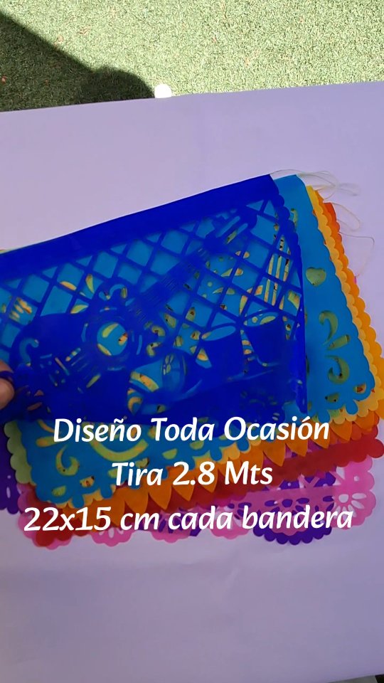 ¿Buscas tamaño pequeño para un espacio o momento especial?
Varios diseños en tiras de 2.8 metros.
1. Diseño Floral 22x15 cm cada bandera
2. Toda Ocasion 22x15 cm cada bandera
- Tambien diseño Coco, la película 🌵🌷
- Diseño de animales, perros y gatos 🐱🐶
#banderines
#banderinesdecumpleaños
#eventoschile
#DecoracionFiesta
#decoraciónmexicana