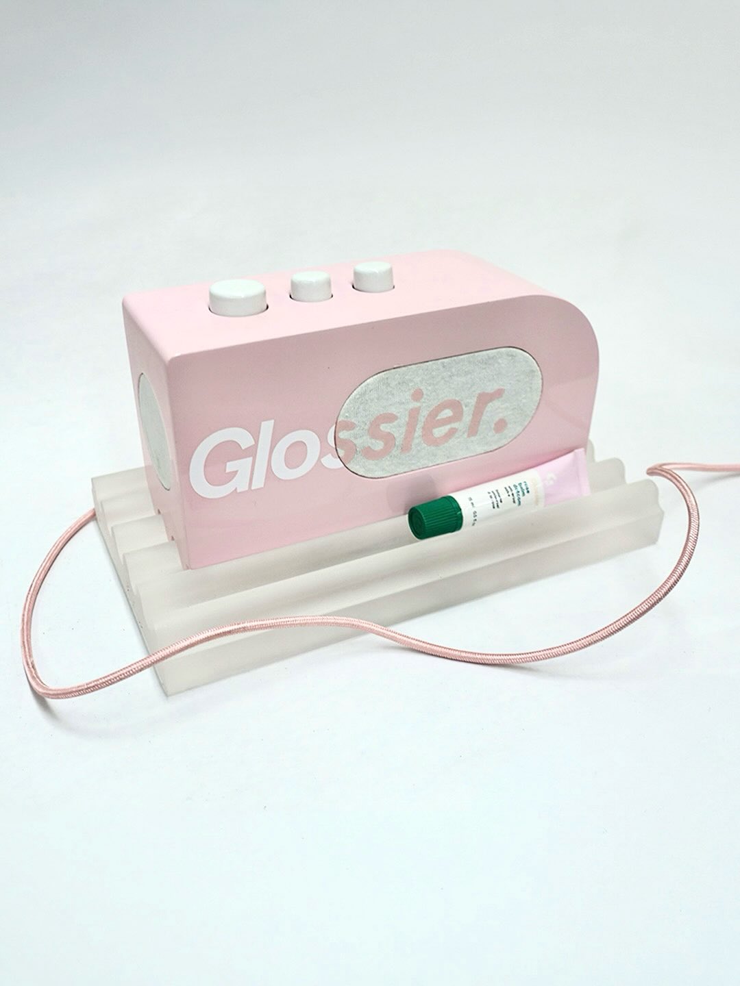 “glossier speaker” 2025
@glossier inspired functioning wireless-charging speaker prototype
student work - not associated with the brand
class: product prototype process 2