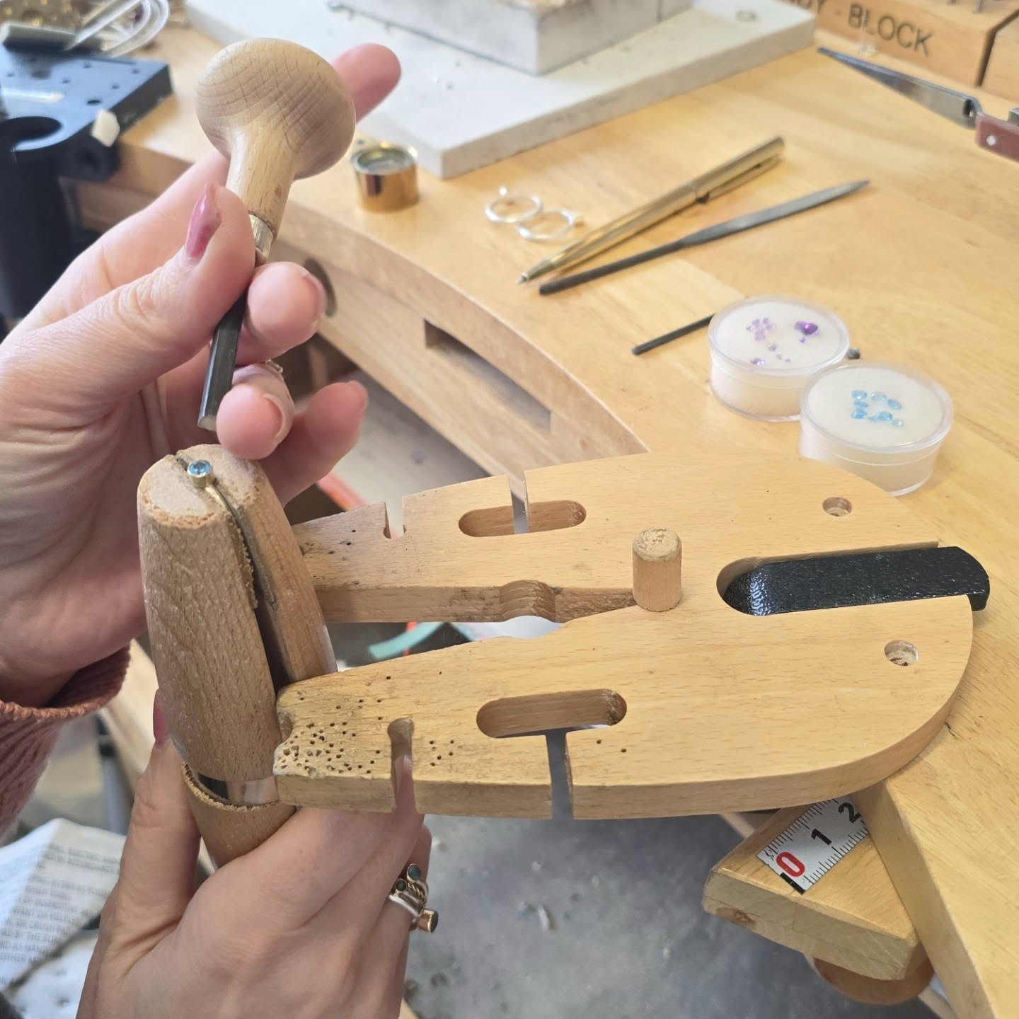 Lots of stone setting this week 💍💎💪