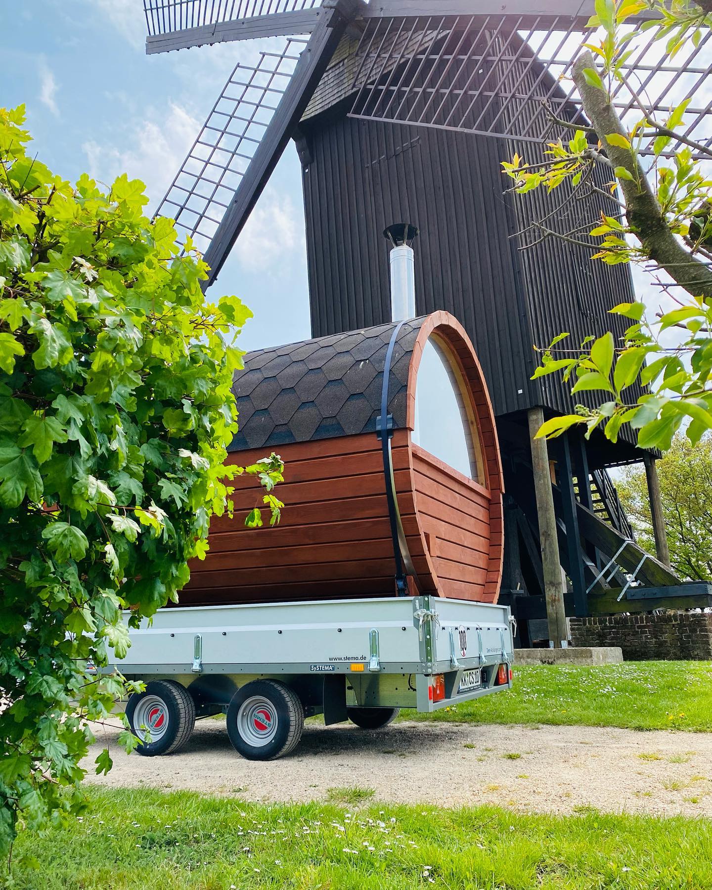 #mobilesauna #mobilefasssauna #cosyspa #relax #timetorest #sauna #saunatime #saunamieten #fasssauna #saunafass #outdoorsauna #wellness #homespa #spa #fasssaunamieten #Entspannung #Kempen #Aldekerk #Krefeld #Moers #Tönisberg #StHubert #Wachtendonk #NeukirchenVluyn #mobilespa
