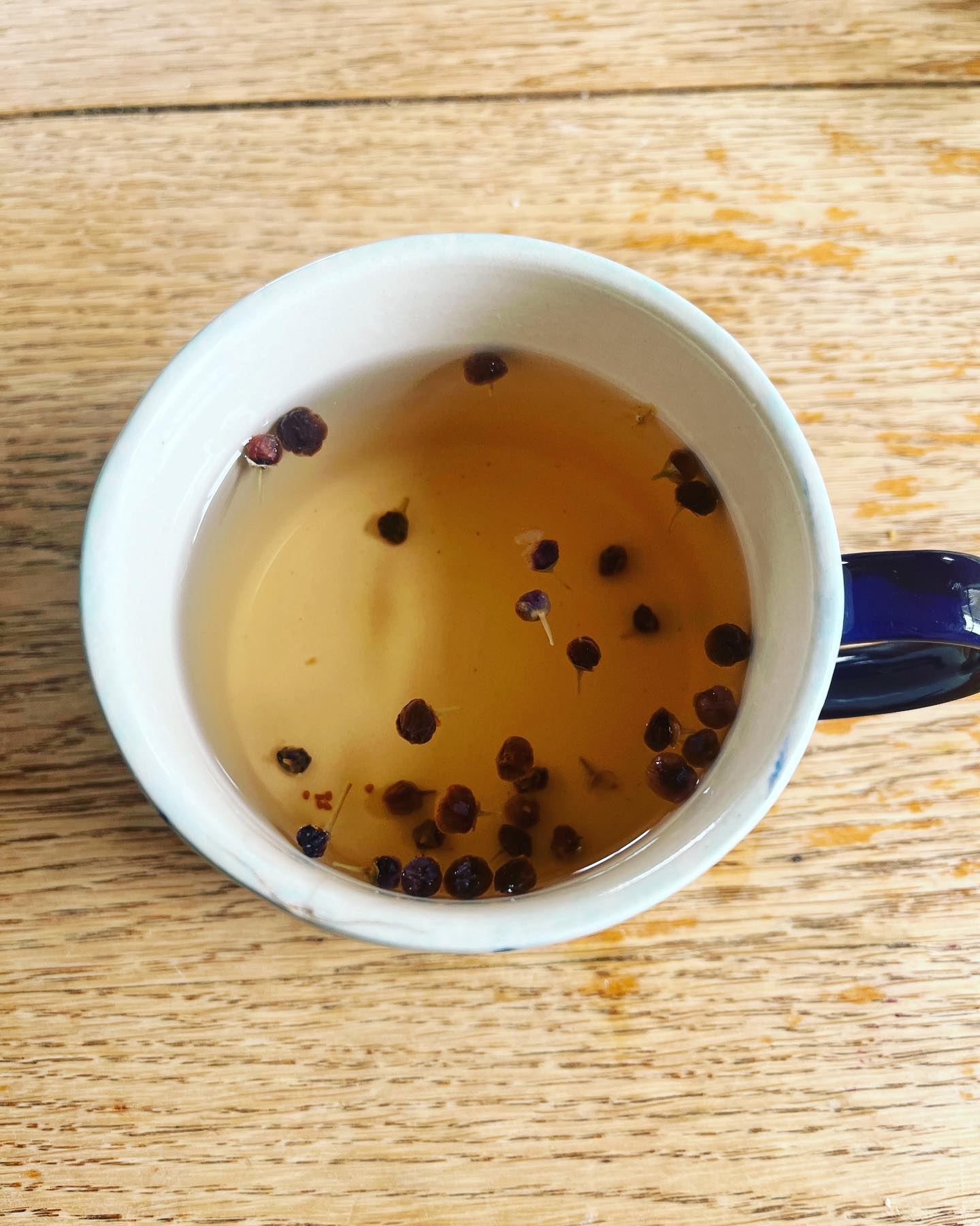 Black gou ji berry tea.