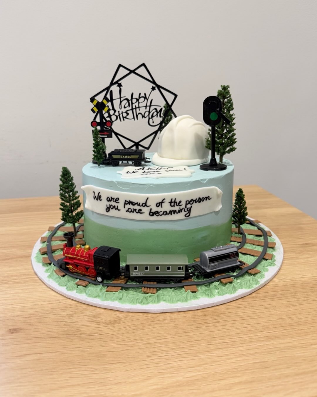 #traincake #mancake #mencake