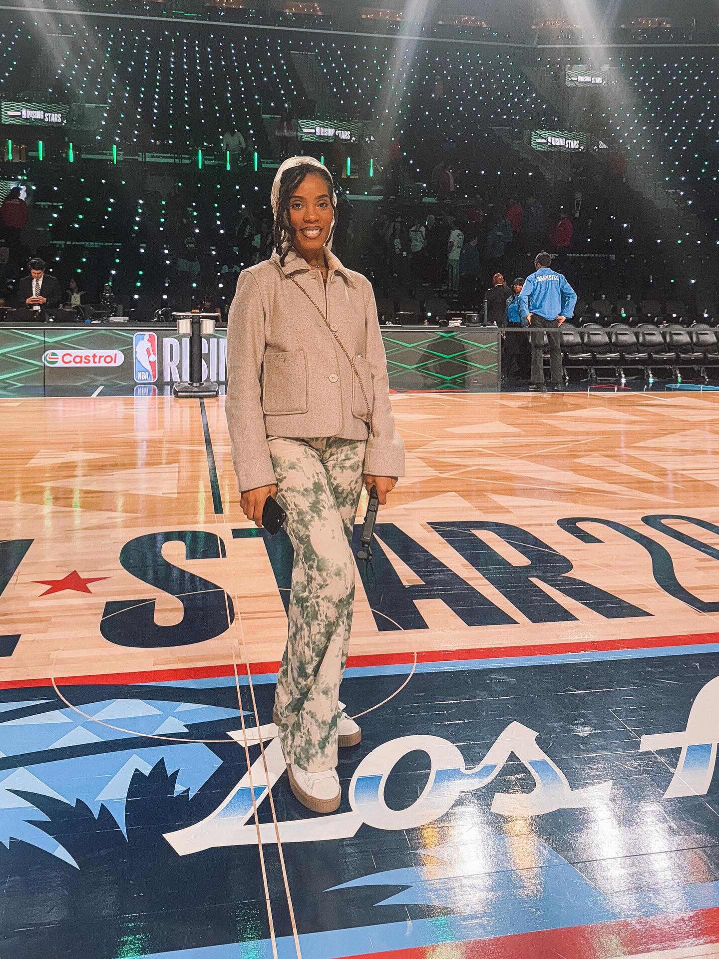 Grateful for the opportunity to cover the #RisingStars game during the #NBA All-Star weekend in my city. 🏀🥂
This year’s showcase featured elite rookies x sophomores competing in the tournament-style format, with teams led by Hall of Famers #CarmeloAnthony, #VinceCarter, x #TracyMcGrady, plus #AustinRivers guiding the G League squad.
#PYNNdNews by #Pynnderella is very grateful for the media coverage opportunity. Thank you Marcus x Ryan.
And respectfully…
I hear the whispers.
But purpose doesn’t disappear when it gets quiet.
I was never off the scene.
I was aligning.
And what God ignites? It doesn’t burn out. 🔥
The coverage continues.
@ballinforpeaceig @laclippers @lacgroupswithbri @nba @nbaallstar
#NBAAllStar #RisingStars #PYNNdNews #Pynnderella #NBAAllStarWeekend #ASW