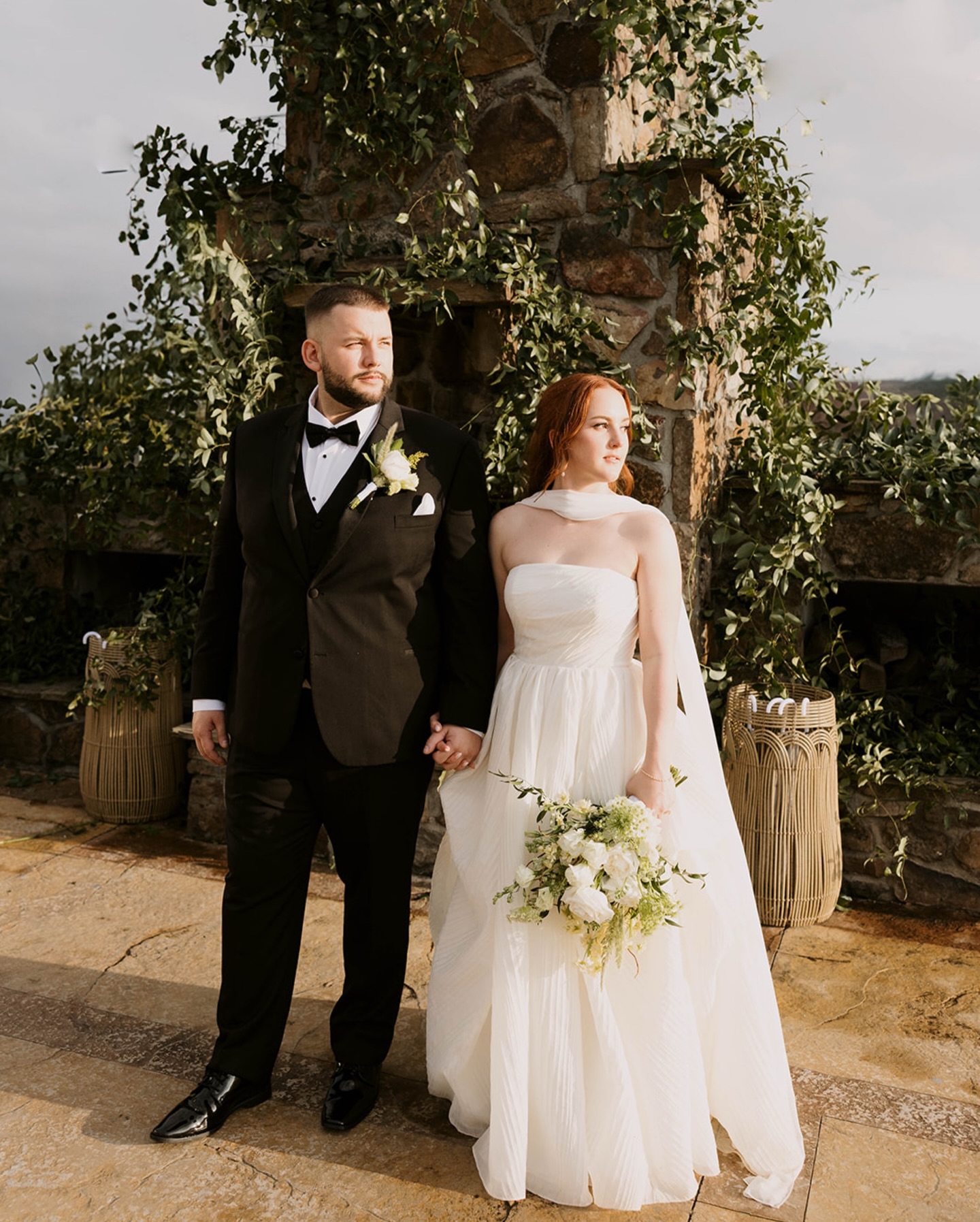 Thinking back on this spring wedding day last year... like a movie. The rain came down literally right as Haleigh walked out the door to see Devin down the aisle waiting on her. They said their vows in the pouring rain with their friends and family and it was pure magic! And when you go with the flow, your guests do too. Then we all celebrated and danced the night away. A favorite moment of mine for sure 💛
Venue @garden.harmony
Photo + Video @kyndalcapps.co / @_skylertaylor
Planner @plannedbysam
Florist @bearded.bouquet
Makeup @want_moore_makeup
HMUA @looksxlex870
DJ @broadwayaudiovisual
Catering @bistroontheridge
#arkansaswedding #arkansasweddingphotographer #documentarywedding #weddingintherain rainywedding
Arkansas wedding photographer, Arkansas wedding, documentary wedding photographer, filmy wedding photographer, film inspired wedding, nostalgic wedding