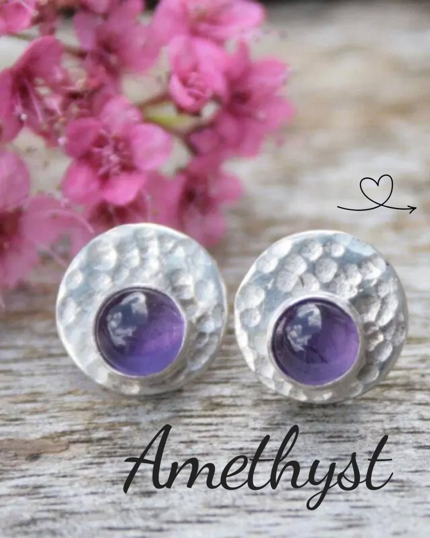 Amethysts are such beautiful stones and I love the folklore behind them that the wine god Bacchus was angry with a maiden named Amethyste and so turned her into white quartz. He became sad that he had done this and so poured red wine over her turning the quartz purple and created amethyst 😊💜