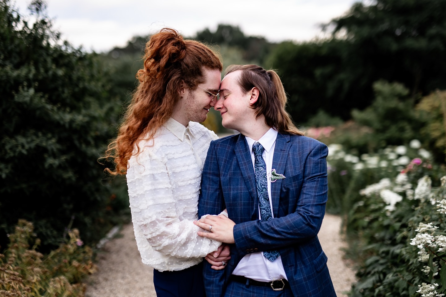 // Liam & George \\
Couple shots don’t need to take hours and hours of your day!!
We snuck away for a cheeky 5 minutes alone in the gardens while @gaynespark prepared and poured drinks for speeches. We were back before the last cork had even been popped! 😜🍾
#shotbypinky 🥂 #pinkypromisephotographyuk
Gaynes Park wedding photography | Fun Essex wedding photographer
#gaynespark #gaynesparkwedding #gaynesparkweddingphotographer