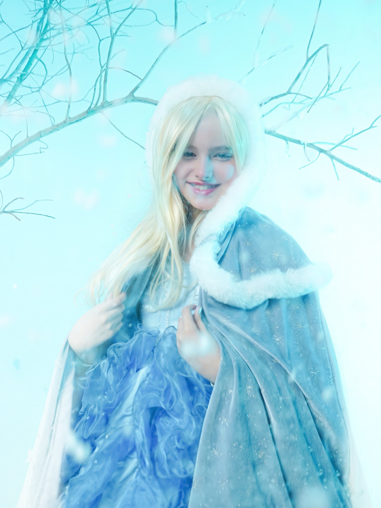 Let time stand still🤍❄️💙
#kidsclothing #blueaesthetic #dressedup #kidsphotoshoot