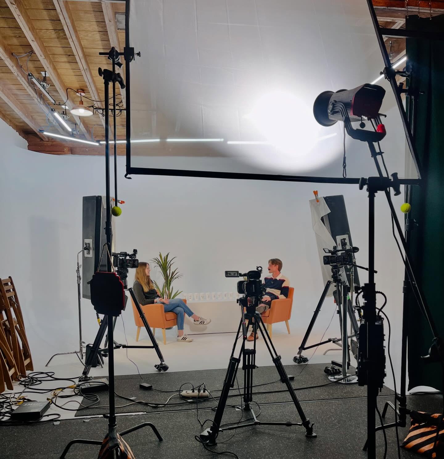 Filmmaking at all levels is creating! Stoked we have a class for those just enter ring their filmmaker era in March! Check the link in our bio to learn more! 🎥🎬