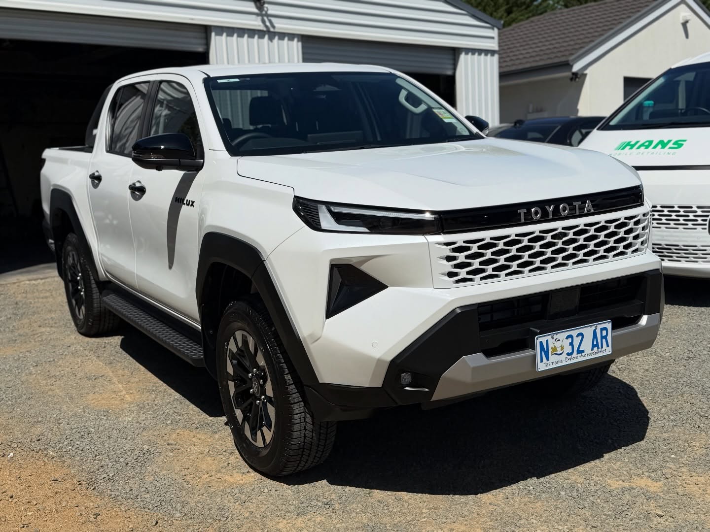 Recently pampered a Toyota Hilux with ceramic coating providing it years of UV protection, gloss and enhanced hydrophobics. Thank you for choosing us to protect your brand new investment!
Reach out to us at 0467804054 or kevin@hansdetailing.com.au for an obligation free quote.
#hobart #tasmania #ᴄᴇʀᴀᴍɪᴄᴄᴏᴀᴛɪɴɢ