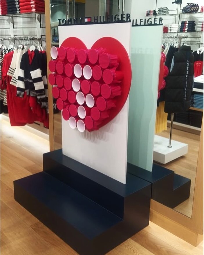Activaciones de marca en puntos de venta @tommyhilfiger kids