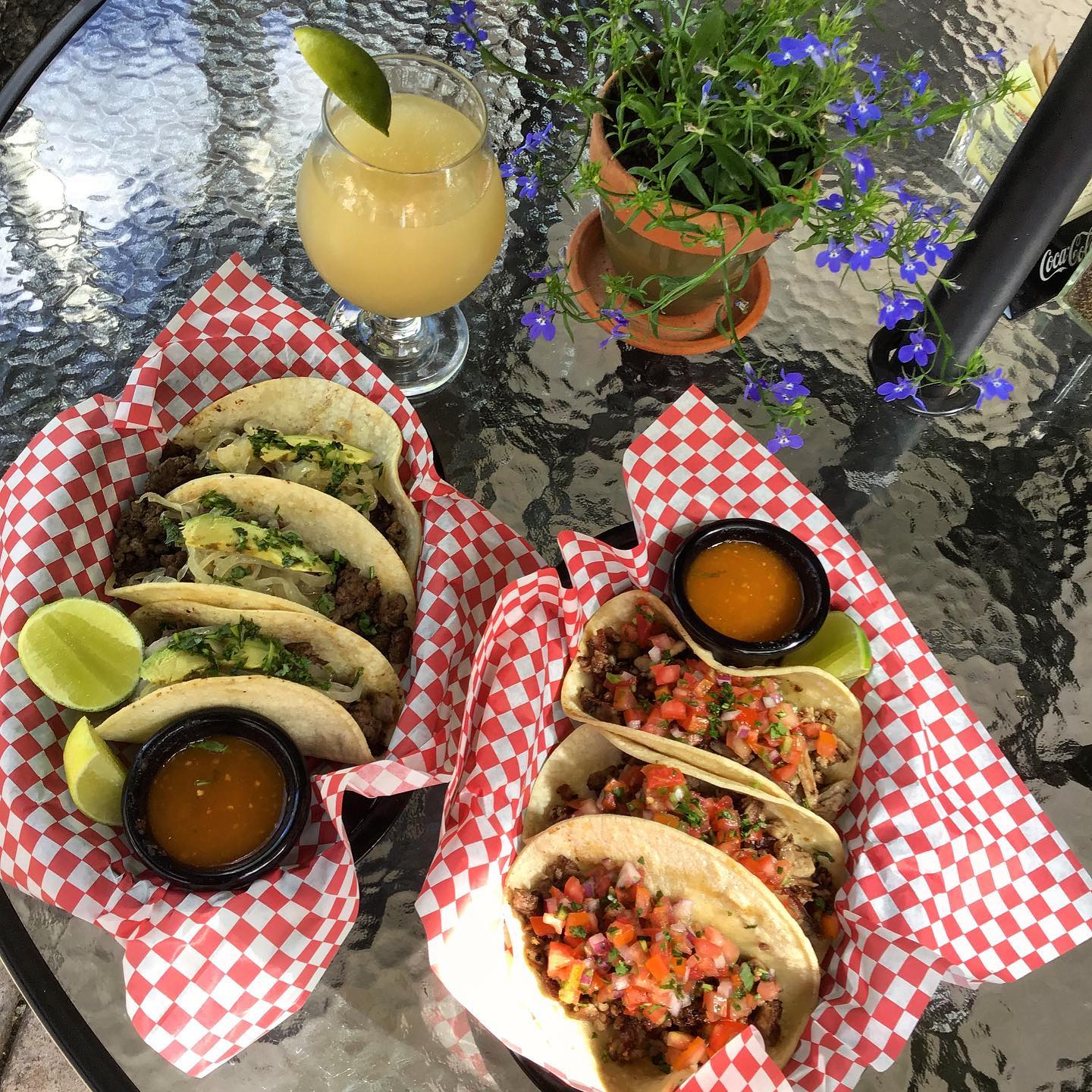 It’s Taco Tuesday at the stew pot! Come and join us for some pork or beef tacos perfectly paired with a frozen margarita! 🌮🌮🌮 #gosnowmass #aspensnowmass #stewpot #stewpotsnowmass #snowmassfood #snowmassmall #frose #snowmass #pitkincounty #tacotuesday
