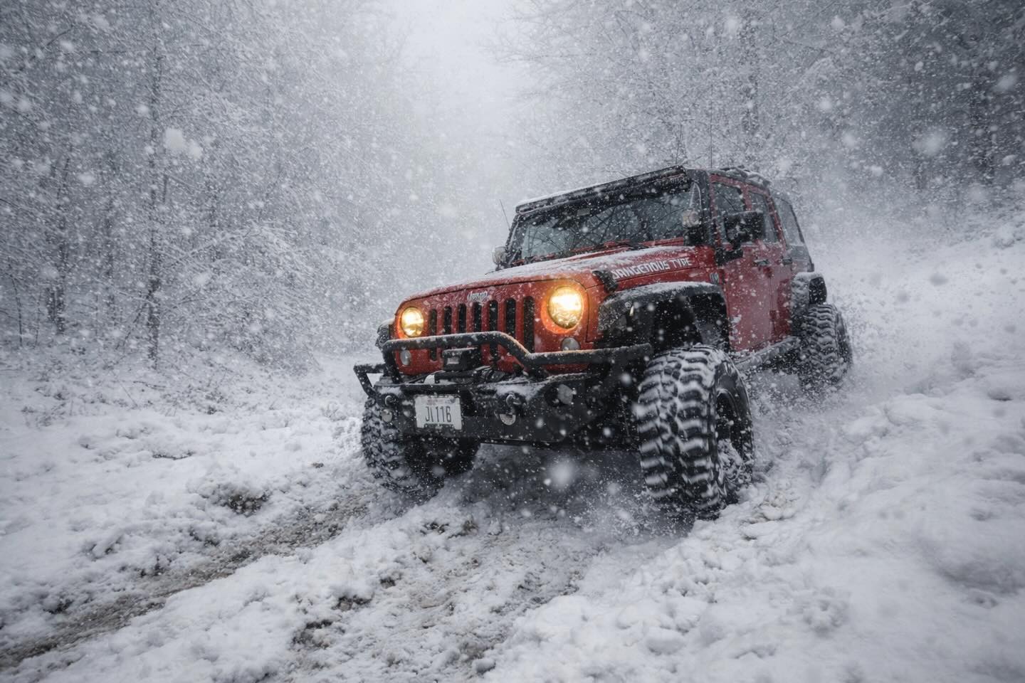 Sounds like more snow might be on the way! Hope you all enjoyed the sun and warmth the last few days!
#snow #wrangler #offroad