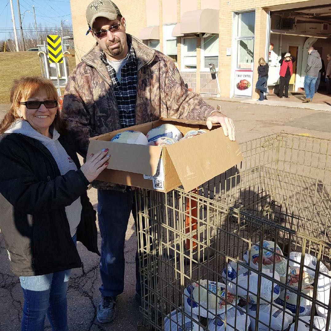 Thank you/Merci MoeMar Homes for donating 39 turkeys.