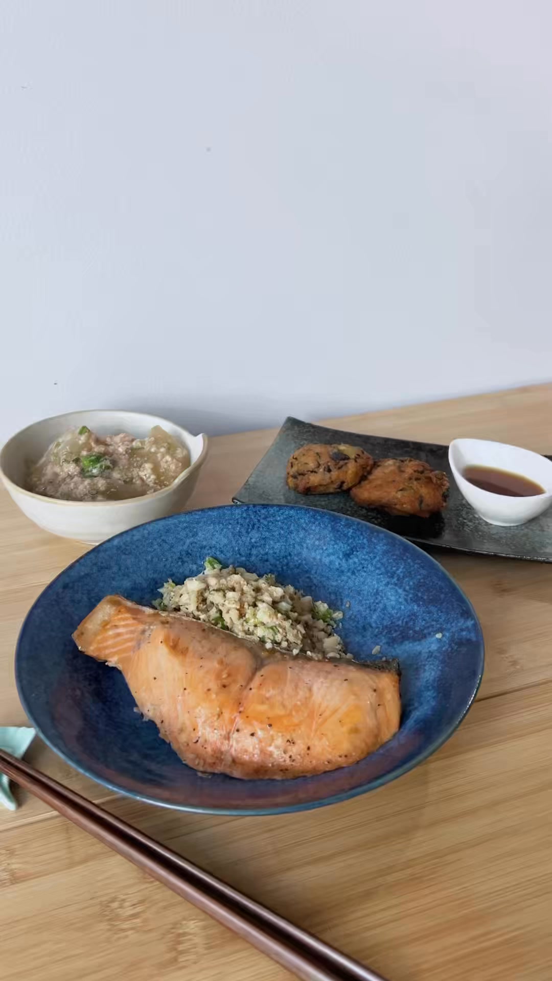 This teriyaki salmon — just heated, not cooked.
Thoughtfully prepared Japanese meals, delivered to your door twice a month🍱
Because even on your busiest days, you deserve a proper dinner🍽️✨
温めるだけで栄養たっぷりごはん🐟
出来立ての和食が月に2回届く、Nu-Tableの宅配食サービスです🍱
時間はない。でも、ちゃんと食べたい。
そんな忙しい毎日の救世主です✨
#nutable #japanesemealdelivery