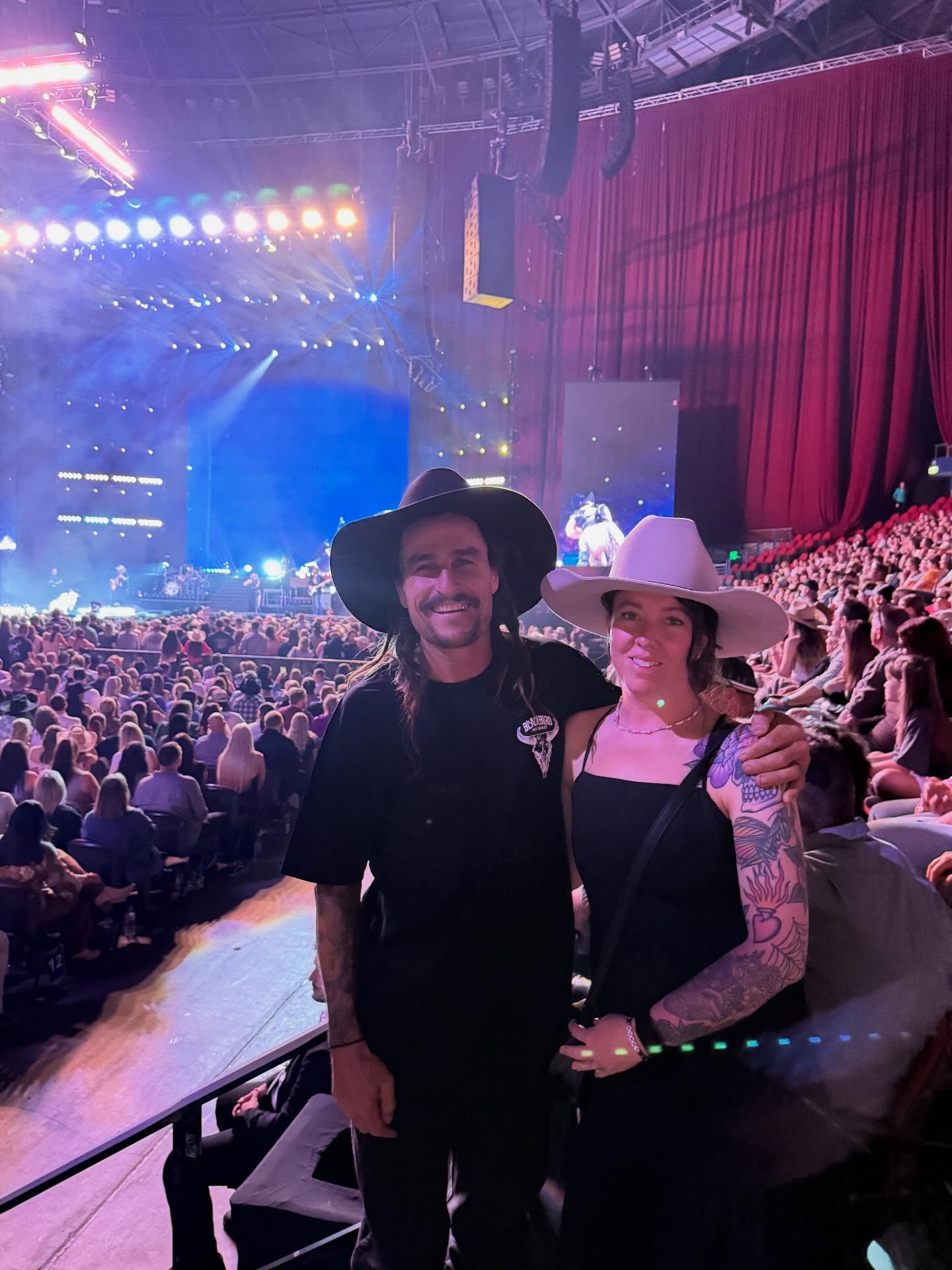 Runs on dreams and gasoline
And that ole highway holds the key @laineywilson