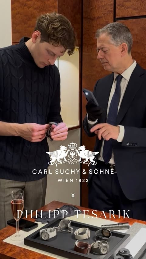 🔹 Offizieller Händler: Jenni Uhren AG
Besuche uns auf 👉 www.jenni-uhren.ch
An unforgettable evening marking the official launch of Carl Suchy & Söhne at the Philipp Tesarik Boutique. In the refined setting of Vienna’s first district, we celebrated the beginning of a new chapter.
Our heartfelt thanks to Philipp Tesarik for the trust and partnership, and to all our guests who made this evening one to remember.
