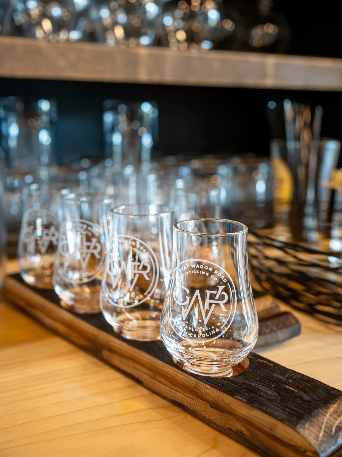 🥃NEW HOURS🕰️
SUN&MON- CLOSED
TUES-THURS- 4pm-11pm
FRIDAY- 4pm-12am
SATURDAY- 12:30pm-12am
Come by and see us, we can’t wait to share a cocktail with you!🍸Live music every Friday and Saturday.🎼🎤