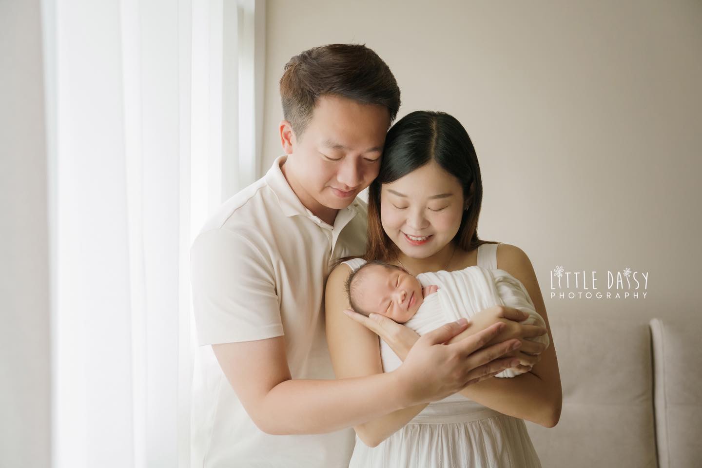 Three hearts. One perfect moment 🤍
#sglittledaisyphotography #sgnewborn #sgnewbornphotographer #sgnewbornphotography #newbornsg