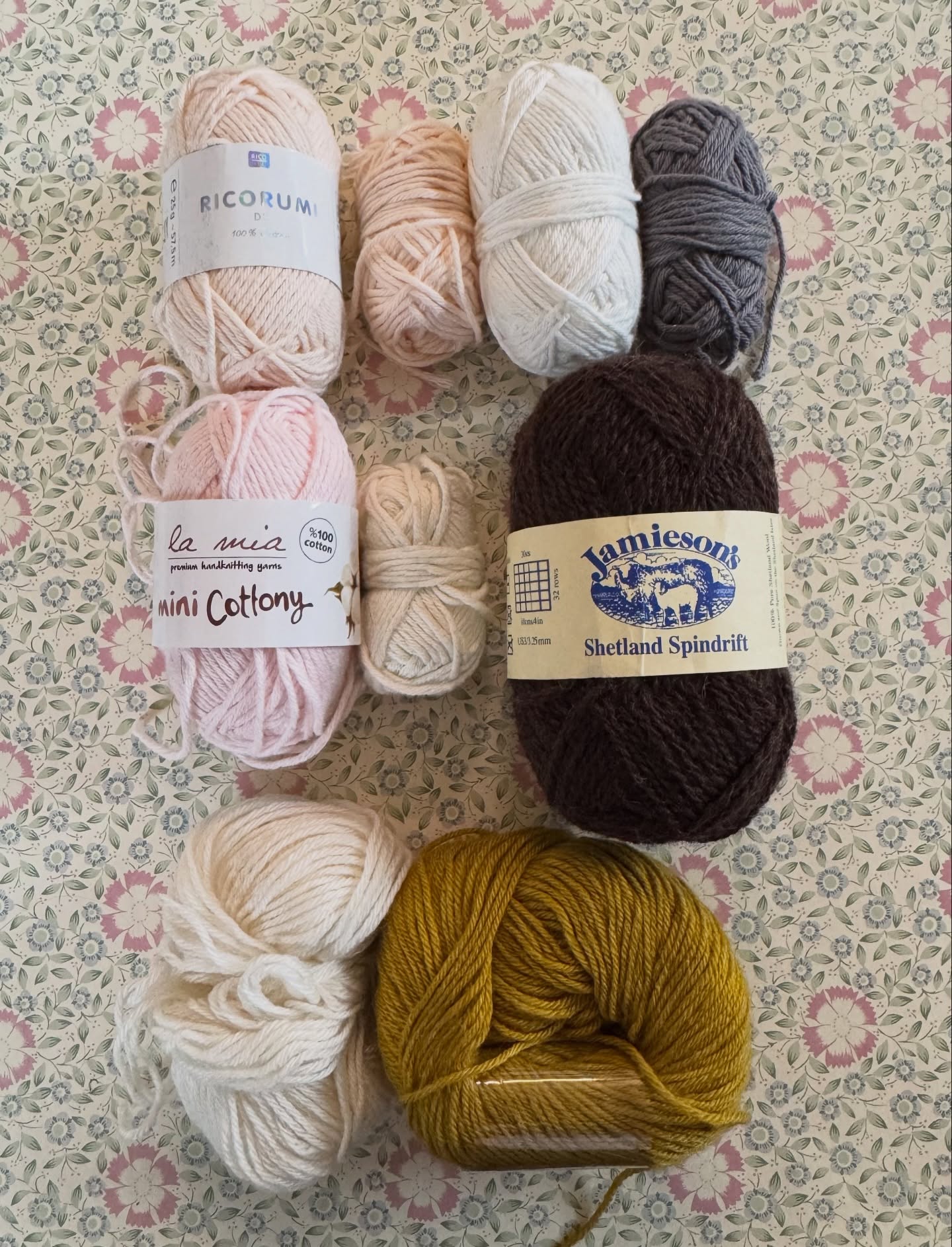 Starting a new project and after gathering my yarn, I’m wondering if it’s normal to use so many different brands and fibers in one project. I can’t recall ever having mixed fibers in an amigurumi the way I’m going to for this one, so it’ll be a learning process!
Yarns shown here:
Ricorumi: @ricorumi (RIP because I haven’t been able to find this brand in the US and I’ve been hoarding my stash since leaving the UK 6 years ago!!)
Jamieson’s Shetland Spindrift: @jamiesonsofshetland (the first time I bought this wool was at a yarn shop when visiting Edinburgh, Scotland - I think it was near the Botanical Garden? When I moved to NY I found yarn shop in Brooklyn that had this brand and I was so excited. The skein for this project is from that shop in Brooklyn.)
Yarn Bee Pigment and Fiber: These are the unmarked yarns in the picture. They came in a set of 6 and I bought these so many years ago.
La Mia mini Cotton: I purchased a pack of these from Amazon when I realized finding ricorumi in the US would be difficult. Since purchasing this yarn though, I haven’t been able to find it again!
#yarn #wool #amigurumi #amigurumilove #crochet