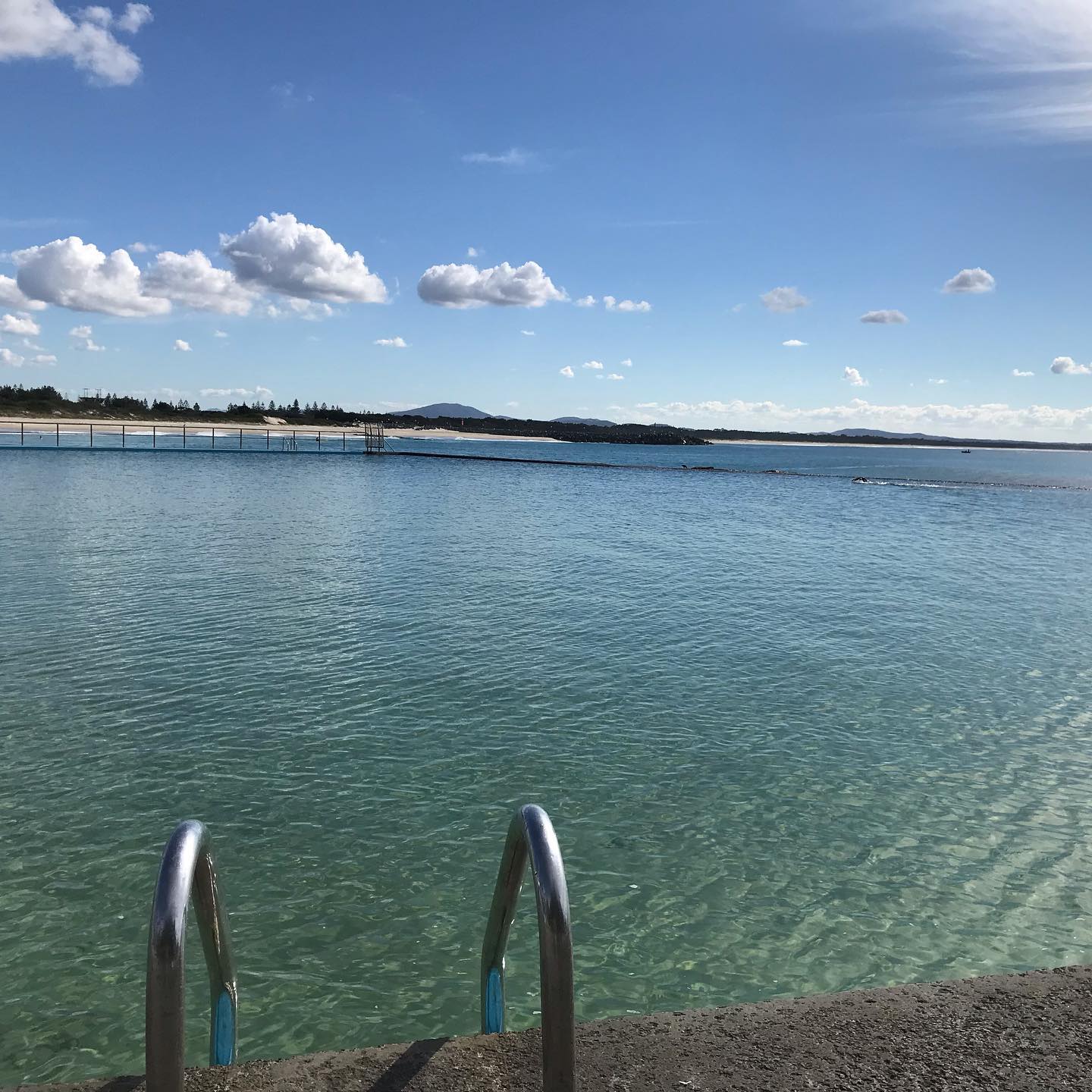 A new week, a fresh start. Just dive in! #getactive #freshstart #dietstartsmonday #healthylifestyle #physio