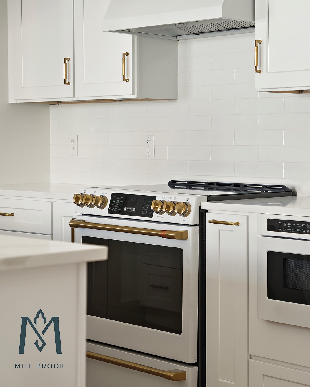 We’ve officially launched our first rental at Majestic Mill Brook Unit 501!
2 BD • 2 BA • 1,407 SF • $4,750
Take advantage of this opportunity to rent the flagship penthouse residence at a brand new condo community at 1025 Mass Ave in Arlington!
✨ High-end finishes and GE Café appliances
🚙 1 deeded parking spot in the secure, climate controlled garage
🌳 Community amenities include a courtyard, roof deck, urban garden, fitness center, lounge and more!
OPEN HOUSES
Thursday, Feb 19, 11-2 PM
Friday, Feb 20, 11-2 PM
Saturday, Feb 21, 11-2 PM
LISTING AGENT
👤 Louis Cirignano
📞 781.604.5156
✉️ Louis@TheSynergyREgroup.com