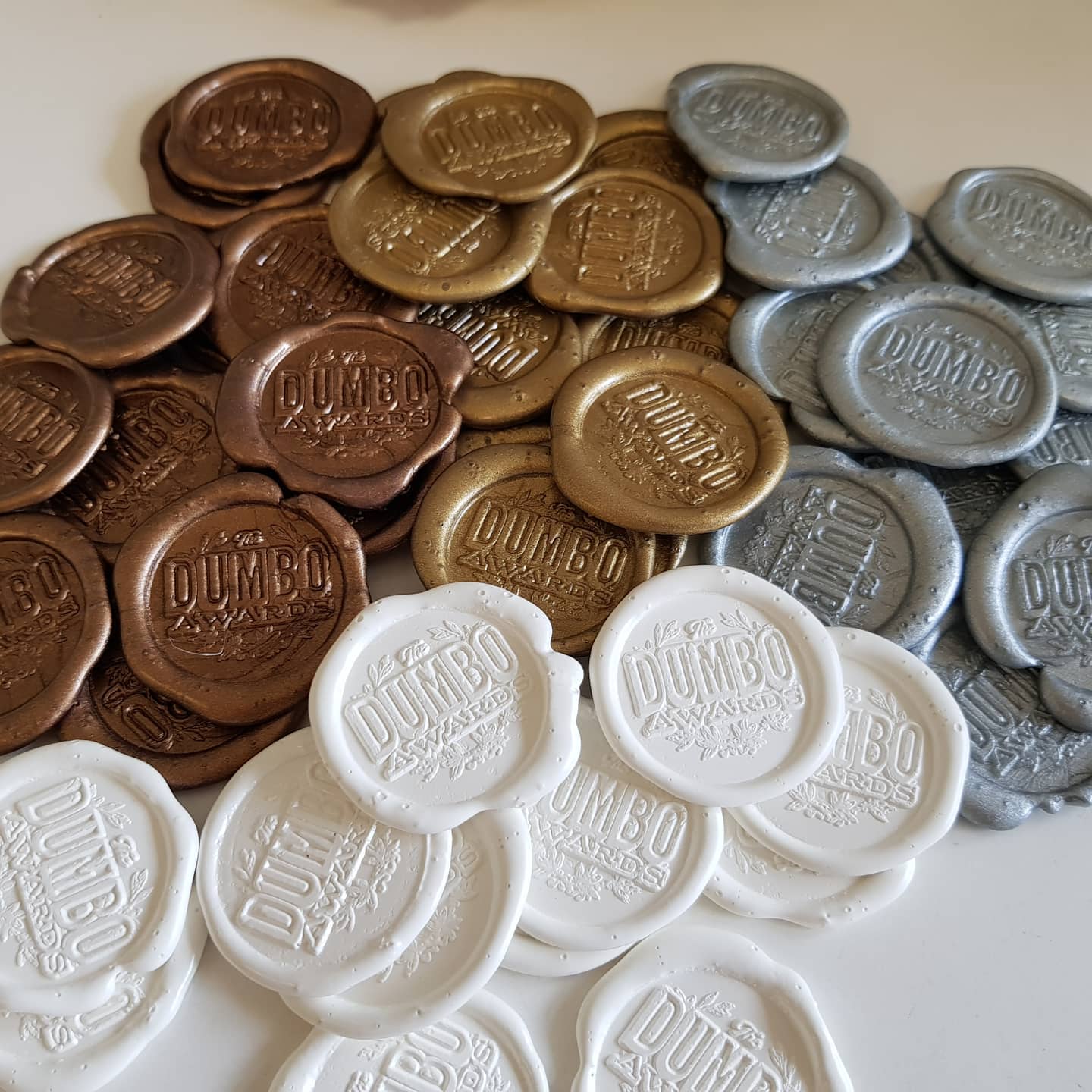 Custom logo wax stickers in 35mm+ size. Gold, silver , Bronze and white... other wax colour available. +612 98826313
Pure Invites, Sydney Australia
www.pureinvites.com.au
info@pureinvites.com.au
#waxaddict #waxsealvideo #waxstickers #custominvitations #customenvelope #customwaxseal #waxsealwednesday #waxsealporn #waxsealsticker #goldinvitations #corporateevents #corporatedesign #logodesigner #logodesigns #logowaxsealstamp #customstickers #logosticker #stickers
