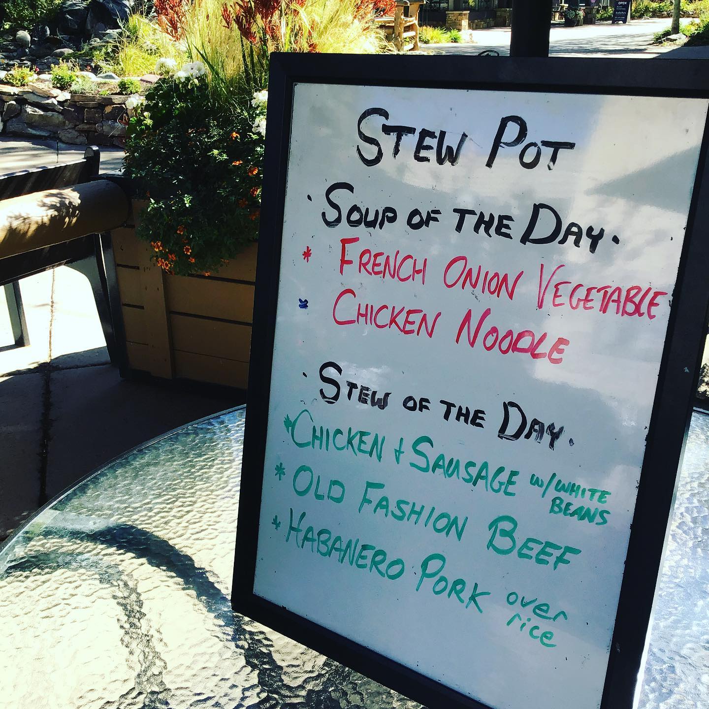 Come enjoy the Chili weather 😉Warm up with one of our soup or stew specials! Make sure to ask about our drink promotions too!!! #snowmasscolorado #gosnowmass #aspensnowmass #aspenskico #fallincolorado #snowmassvillagecolorado #aspencolorado