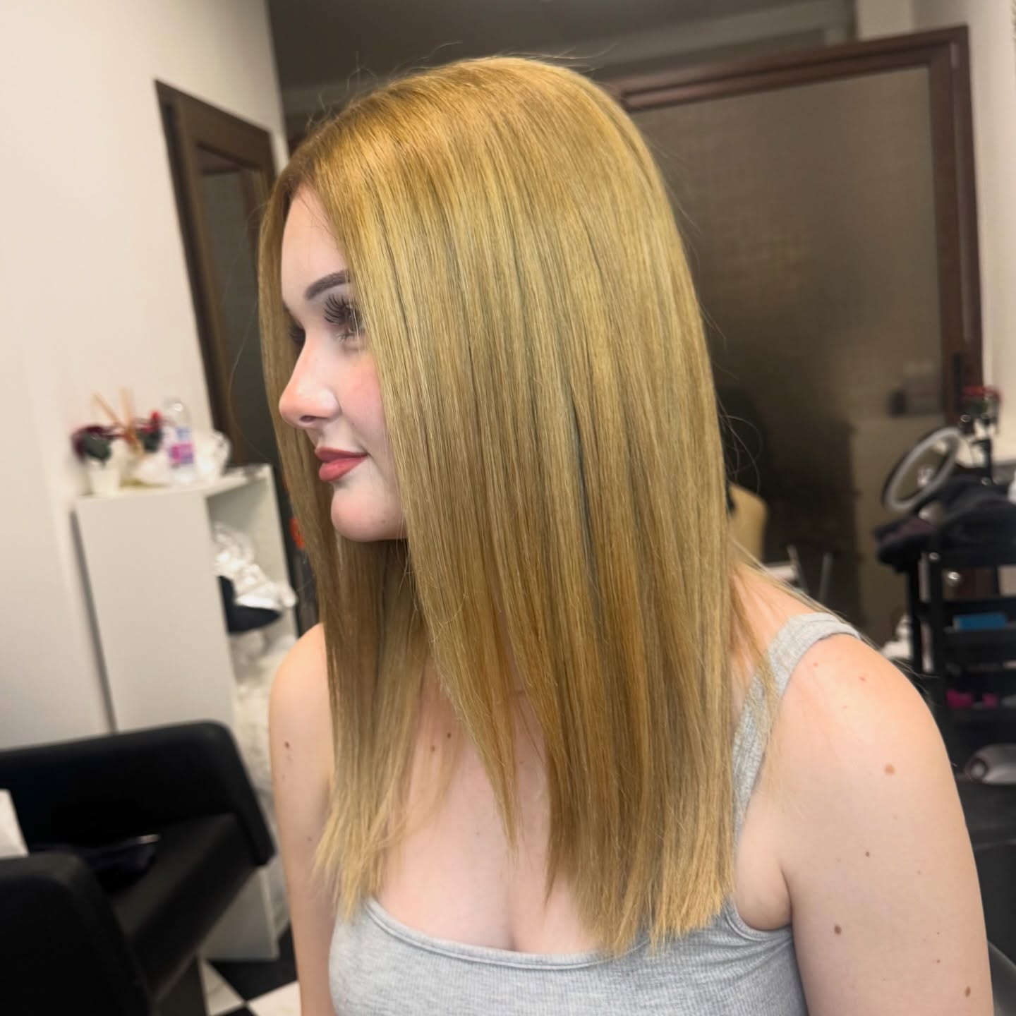 Total blonde for princess 🌸 it was her dream colour❤️ #sofia #hairdressersofia #blond