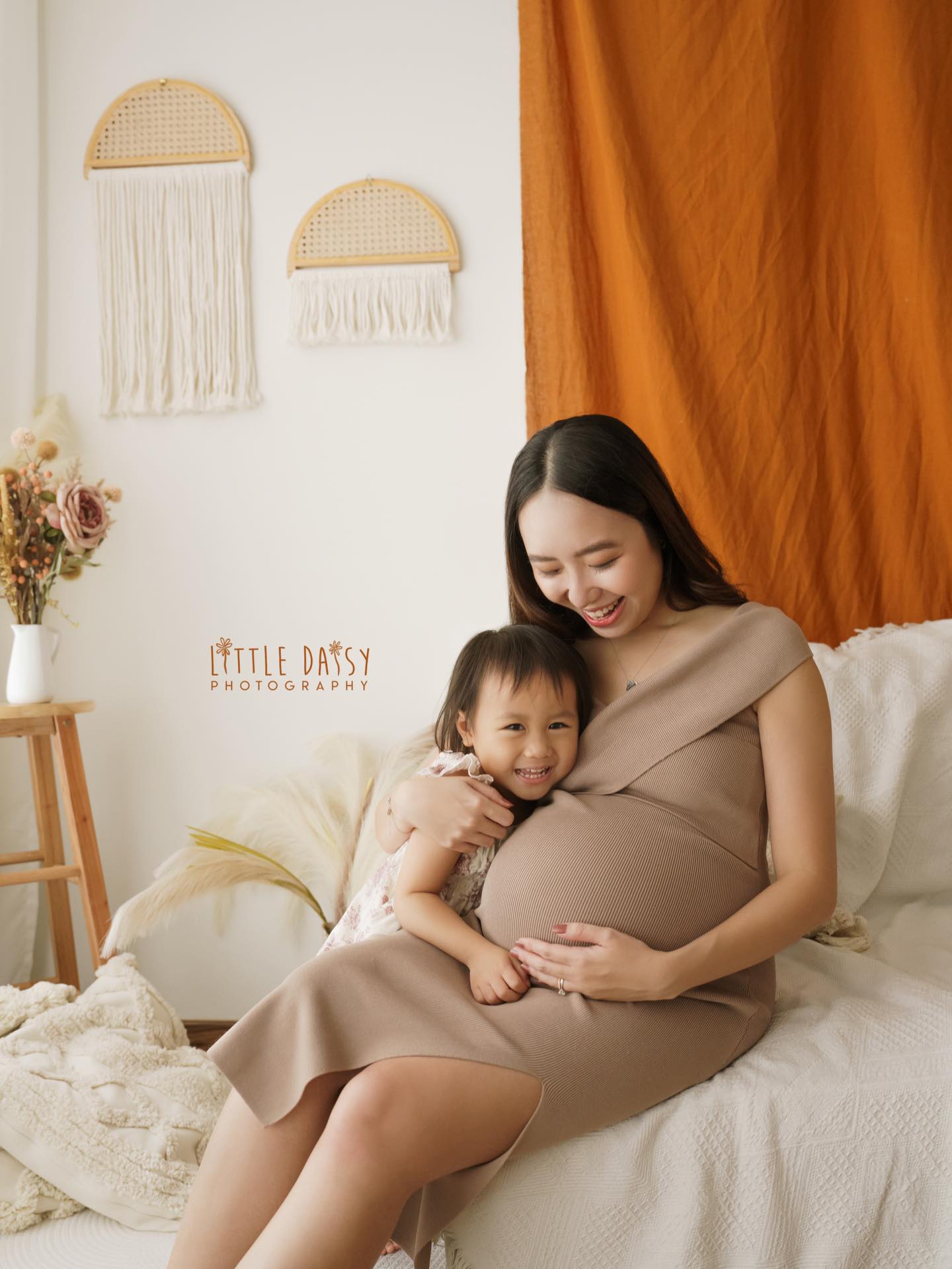 So grateful to be trusted with moments this precious. 🥹✨
#sgmaternityphotography #sgmaternity #maternityphotography #maternityphotoshoot