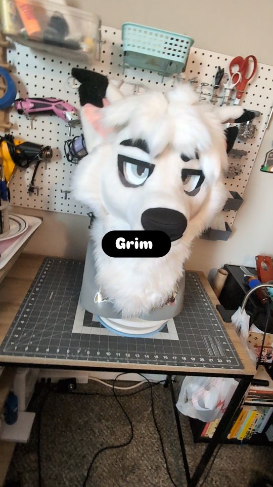Just showing off the expressions of my latest completed commission, Grim! My favorite is the n_n face. XD #fursuitmaker #fursuitcommission #fursuit #furryfandom #fursuitmaking