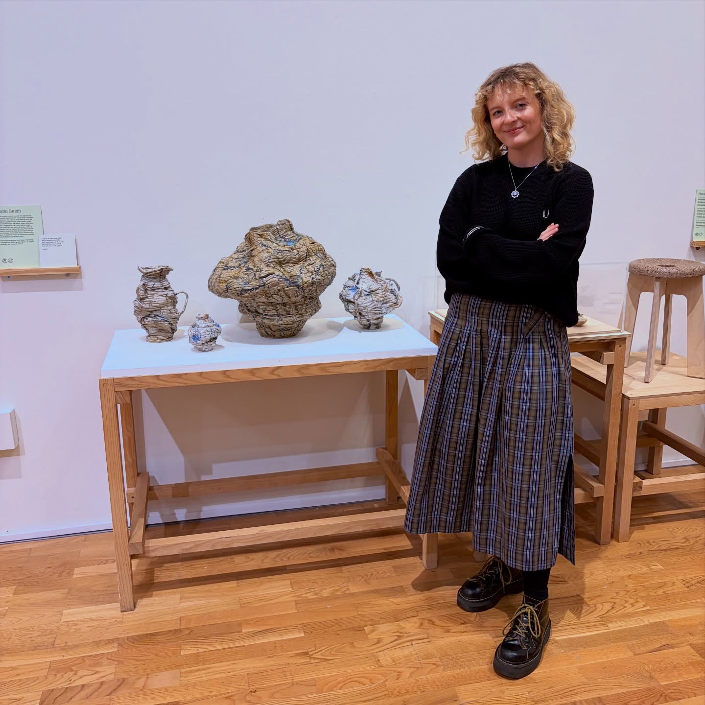 Thanks so much to everyone who came last Friday to the opening of Made in the Middle at @mac_birmingham !
It was such a lovely evening and we even had @brumlordmayor attend and officially open the exhibition, along with the amazing Saba Khan’s ‘Riverless Water’.
The exhibition is now open until Sunday 12th April, so there’s plenty of time to visit if you missed the opening!
.
#ceramicsculpture #midlandsexhibition #macbirmingham #artexhibition #craft