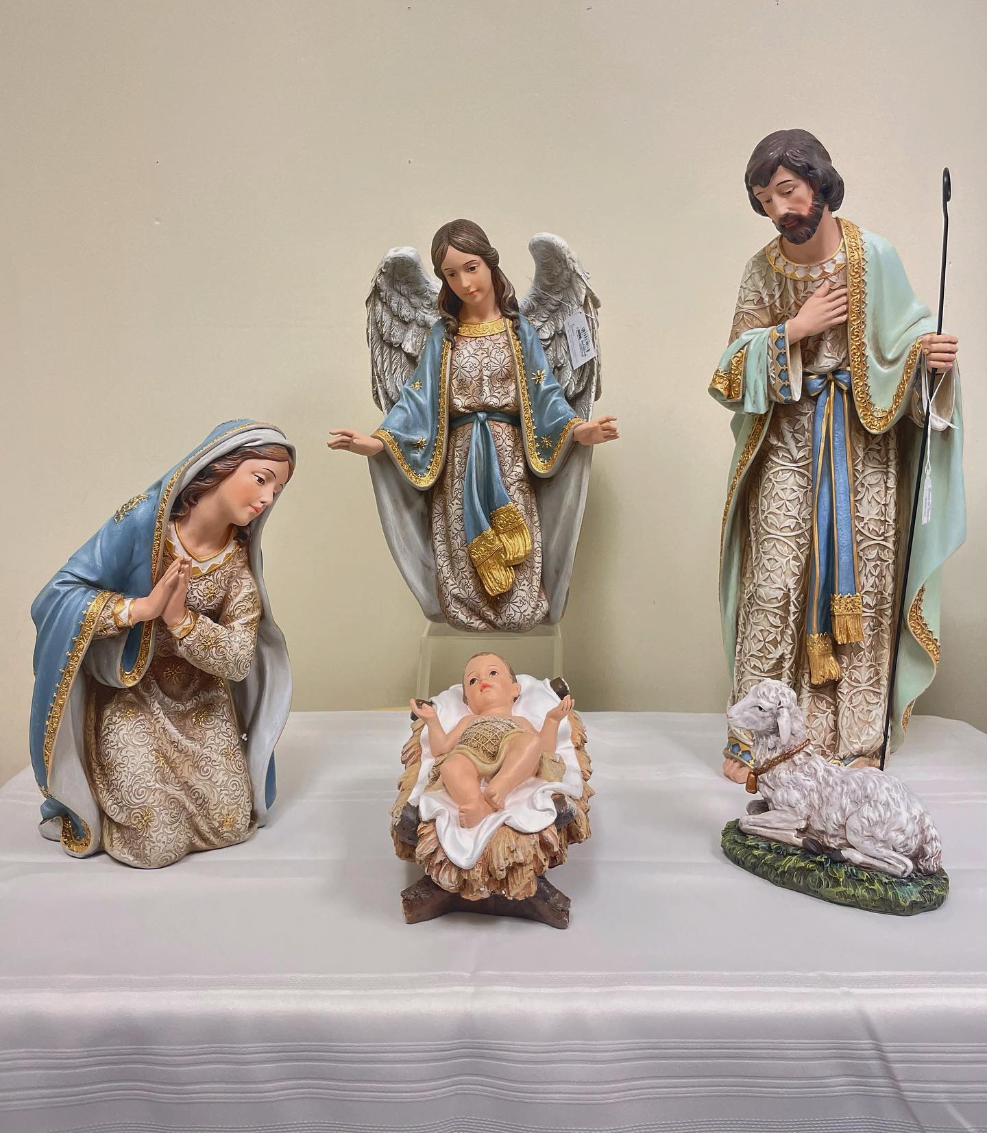 22” Nativity Scene Set | 5 Pieces
Sku: 633226
#nativity #catholic #catholicgiftstore #religion #faith #hope #love #prayer #instacatholic #catholicchurch #holylandartcompany