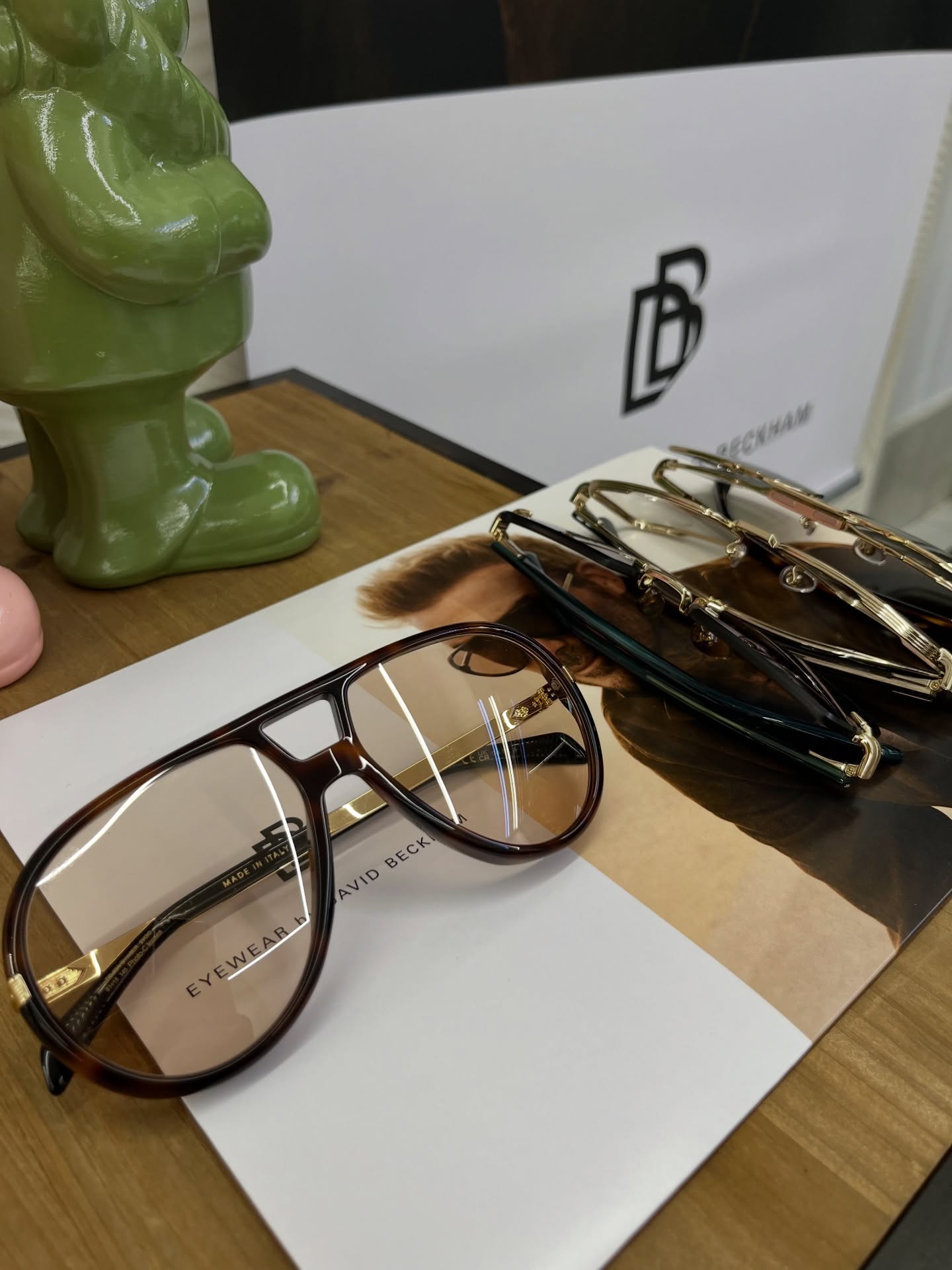Nuovi arrivi.
L’eleganza contemporanea di David Beckham Eyewear e l’iconico stile di Salvatore Ferragamo.
#ferragamo #davidbeckhamstyle #eyewear #luxuryglasses #gibiottica