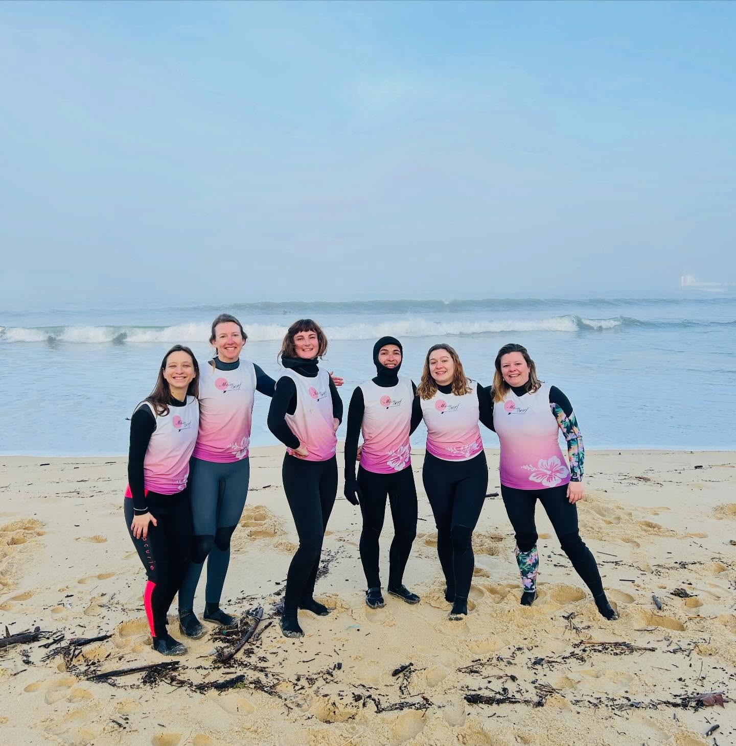 Oh joli dimanche Landais.
🌸
C’est enfin le retour des belles vagues et quel bonheur !!!
Une belle session, du beau surf et des bonnes rigolades. « Le trio » qu’on aime, pour une session parfaite.
Bravo les filles, vous étiez en forme et c’était beau de vous regarder surfer.
Ça progresse !!!!
💪
Les prévisions sont très belles pour toute la semaine.
Si tu souhaites surfer, contacte-moi via DM.
📩 Maïa surf/ 0686496014/ contact@maiasurf.fr
📍https://www.maiasurf.fr
#surf #ecoledesurf #clubdesurf #seignosse #landes