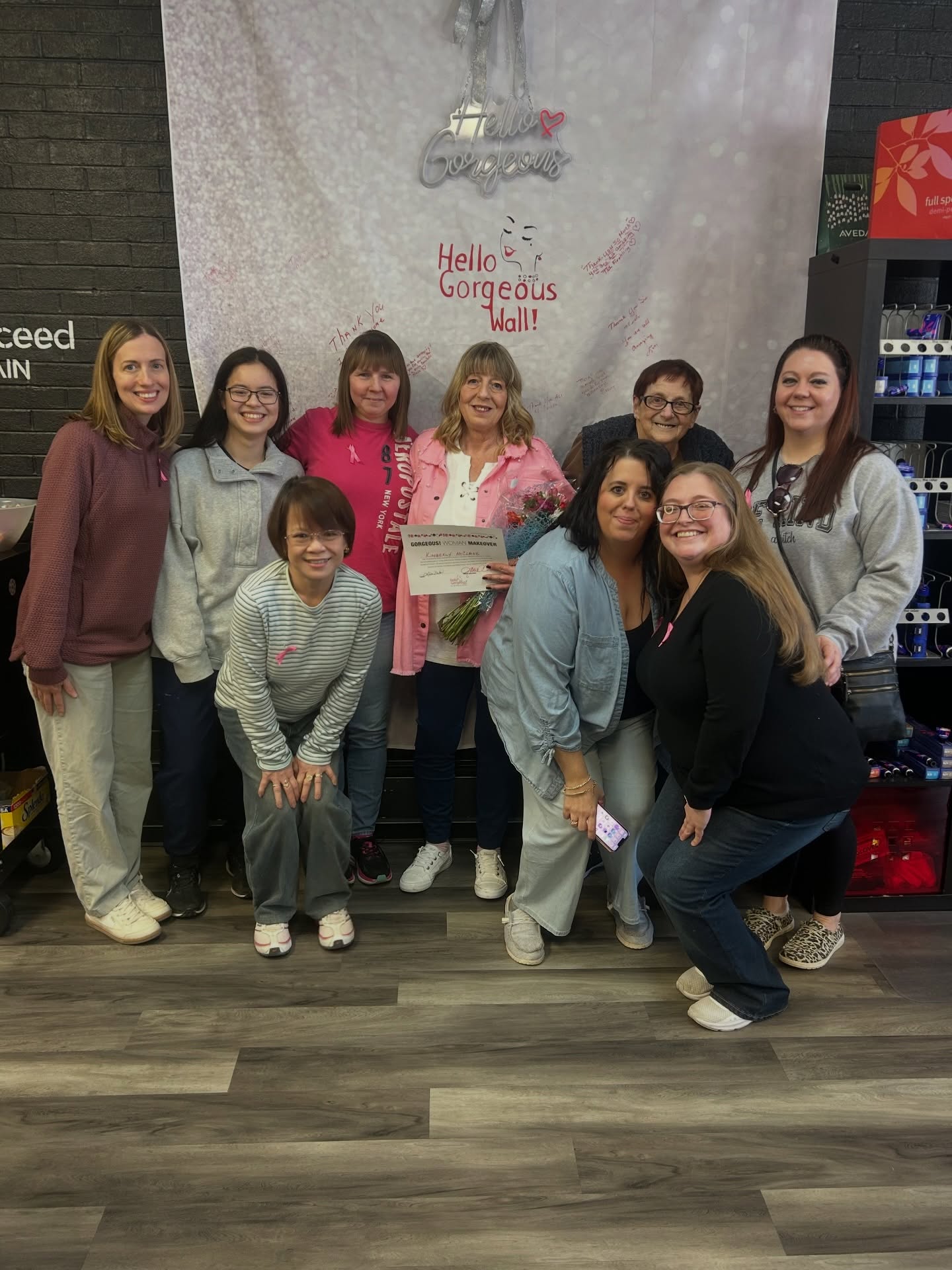 HELLO GORGEOUS MAKEOVER – A TRUE QUEEN
Today we had the honor of celebrating an incredibly strong and beautiful woman — Kimberly.
Kim is a mother of four, a grandmother, a sister, a friend… and a warrior. Recently diagnosed with breast cancer and fresh from surgery, she is walking a road no one ever chooses — but she is walking it with courage.
What makes her story even more powerful is the love that surrounds her.
Today she was supported by nine amazing women — her tribe, her strength, her prayer warriors — standing beside her every step of the way. And in her heart was her daughter, who passed away from cancer at just 22 years old.
There are no words big enough for that kind of loss. There is no title strong enough for a mother who carries that grief and still stands tall.
Today wasn’t just about hair and makeup. It was about honoring resilience. It was about sisterhood. It was about reminding her that she is still radiant, still powerful, still beautifully herself.
When you hear the words “you have cancer,” everything shifts. But today, we shifted something back — we gave her a moment to breathe, to feel beautiful, to feel celebrated, and to feel wrapped in love.
Kim, you are not defined by diagnosis. You are defined by your strength. You are defined by your heart. You are defined by the legacy of love you carry — including your beautiful daughter who we know was smiling down on you today.
It was our absolute privilege to crown you the beauty queen you already are.
#HelloGorgeous
#BeautyInStrength
#BreastCancerWarrior
#Sisterhood
#ButlerPAsalon