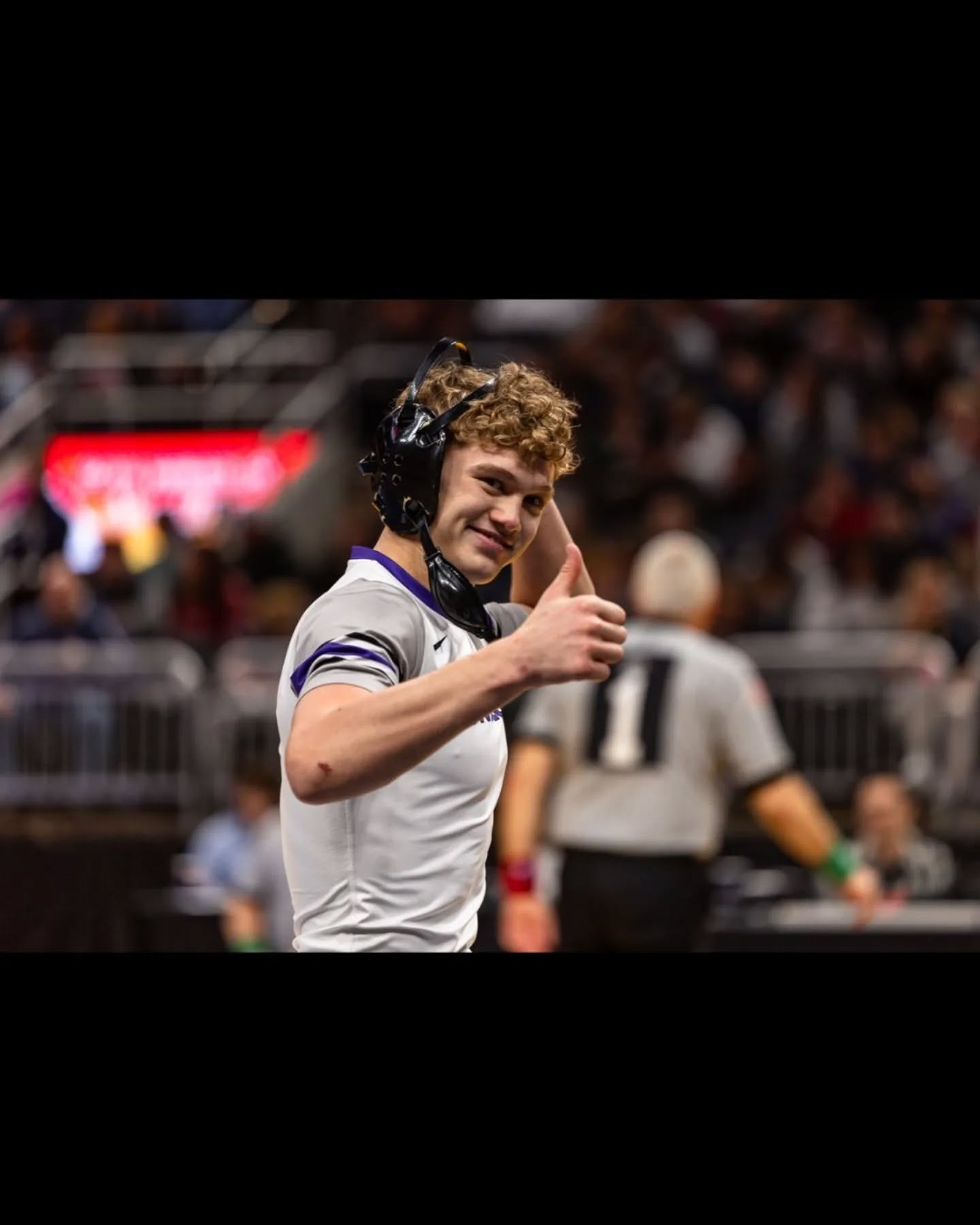 Quarterfinals Images are up. Semifinals coming soon, but Finals about to get underway!
#indianawrestling #indianahighschoolwrestling #highschoolwrestling #wrestlingphotography #sportsphotographer