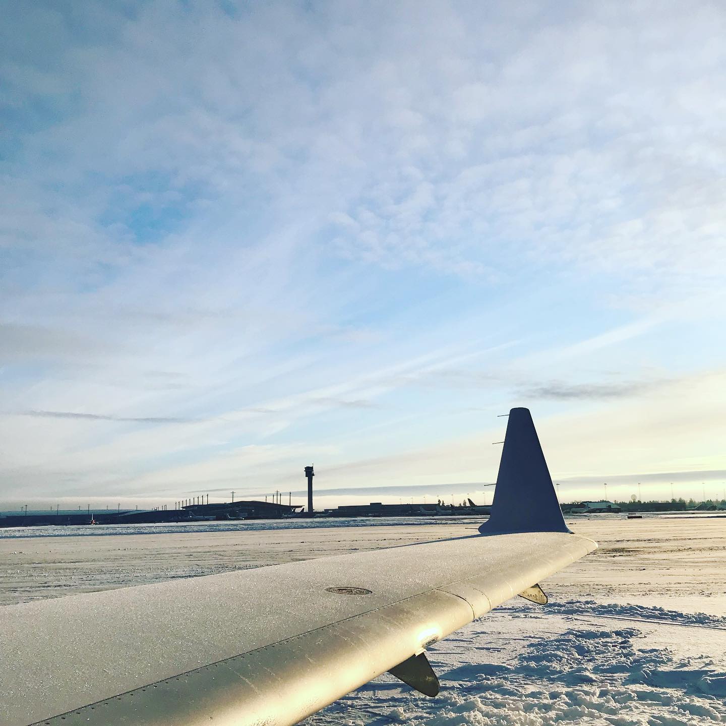 Merry Christmas to all our clients, guests, partners and suppliers. We made sure everyone got to their destination before Christmas and will make sure everyone gets to their next stop before 2020🎄⭐️🎅 #oslo #norway #christmas #aviation #sundtair #executivehandling #winter
