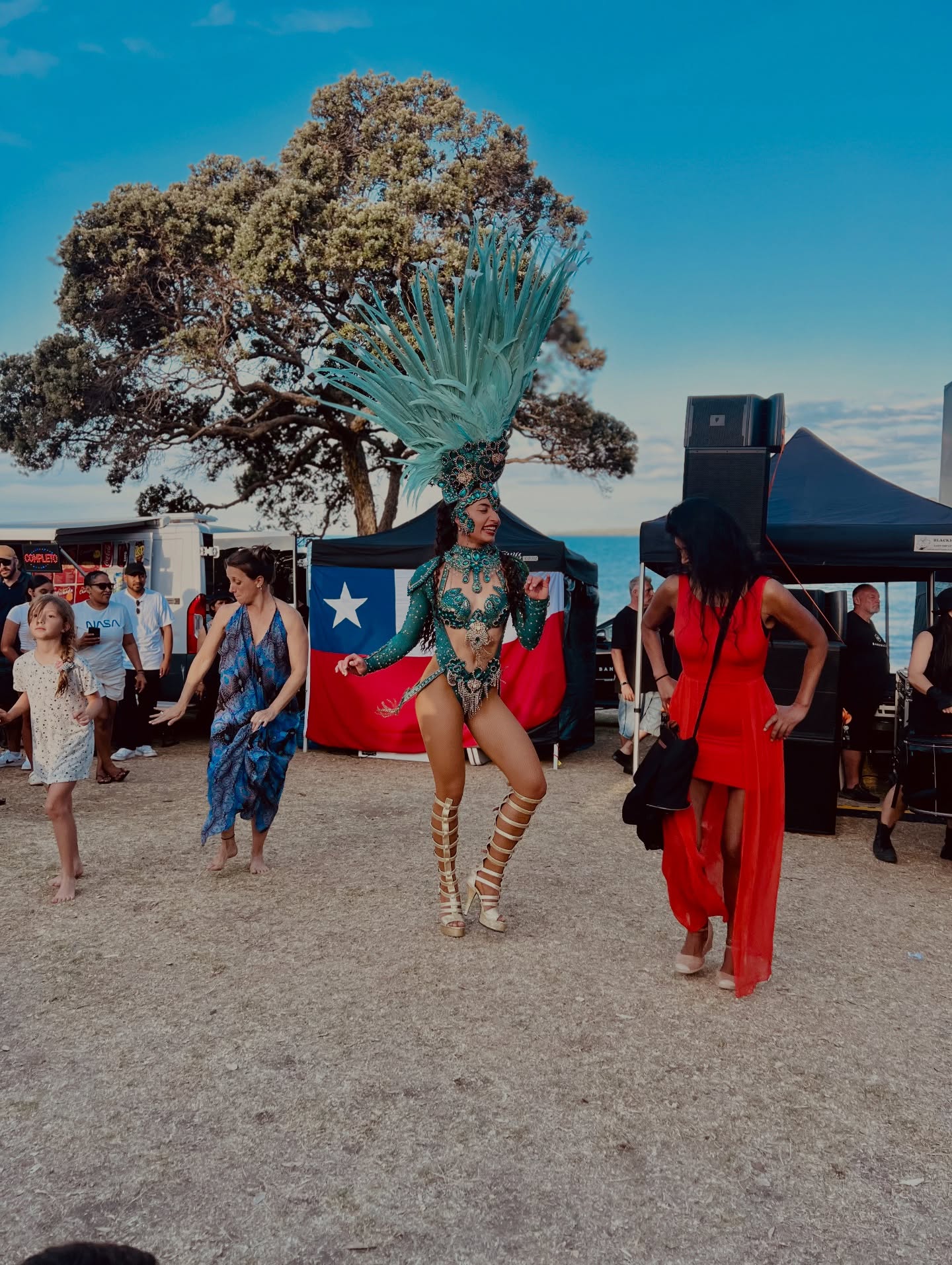 Takapuna Latin Fiesta is today! We are on 6:30pm
Vamos Sambar π§π·π§π·π§π·ππ½ππ½
We look forward to be dancing with all of you!
.
.
.
#samba