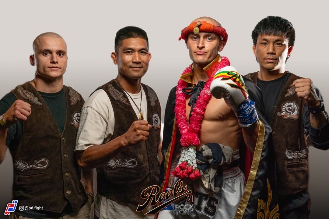 Oli + Team Sukhari #roots31 #muaythai 🇹🇭🇦🇺🏆📸 @pd.fight