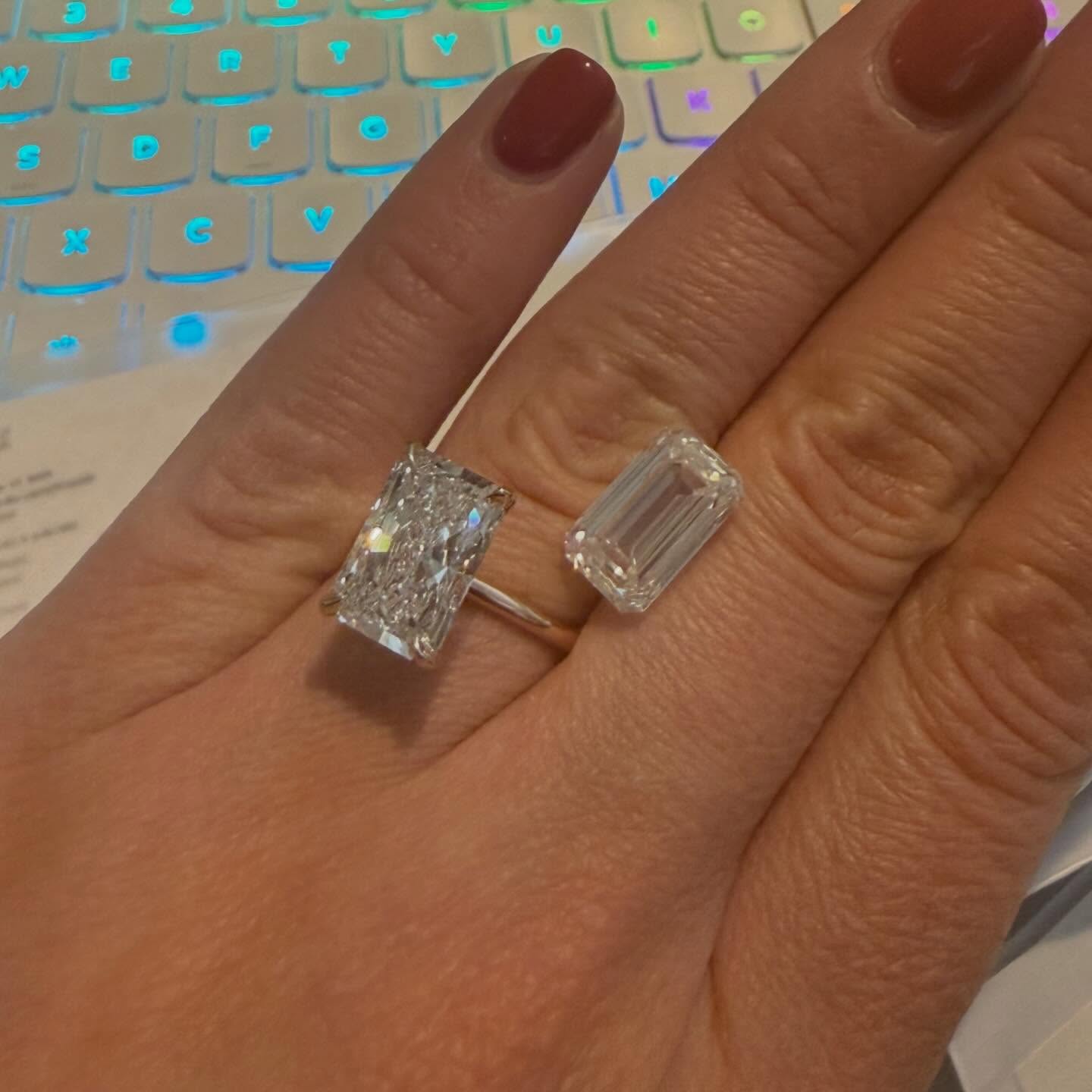 Rainbows 🌈 we love them … but from the elongated gems I have to say there is steep competition between the radiant and the emerald… and I wouldn’t know what to pick for my self… I will take both please 🫣🙈#thegirls