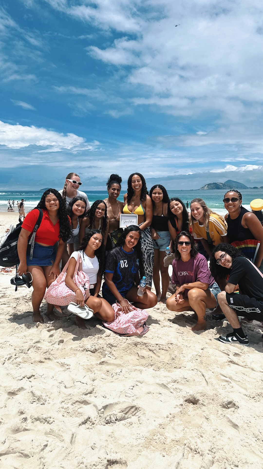 First-time moments we’ll never forget: ✈️ a first flight, a brand-new state, the Museum of Tomorrow, Maracanã Stadium… and that feeling when your world suddenly gets bigger. 🥹
Tap Into Life students from Florianópolis — @casassaojose — arrived in Rio carrying what matters most: their story. Through choreography, they delivered an emotional performance at @tapinrio.
And this trip was about so much more than attending a tap festival in another state: classes with different teachers, real growth, laughter, connection… They met Chloé, spent meaningful time with @chloeandmaud, and shared classes and joy with @tapintolifemadureira students.
That’s Tap Into Life: education + art + community. It goes beyond the classroom — bringing kids closer to their dreams (and to dreams they didn’t even know they could have). 🤍
Watch the mini doc and feel it with us. 📽️
✨ This trip was made possible by our Foundation, and it also only happened thanks to the incredible organization of the Tap Into Life coordinator in Florianópolis and director of our partner school @garagemdadanca, @ma_coura. And a heartfelt thank you to @tapinrio for welcoming our students so warmly — you made Rio feel like home.
#chloeandmaudfoundation #tapintolife #tapintolifefloripa #casaosaojose #tapinrio