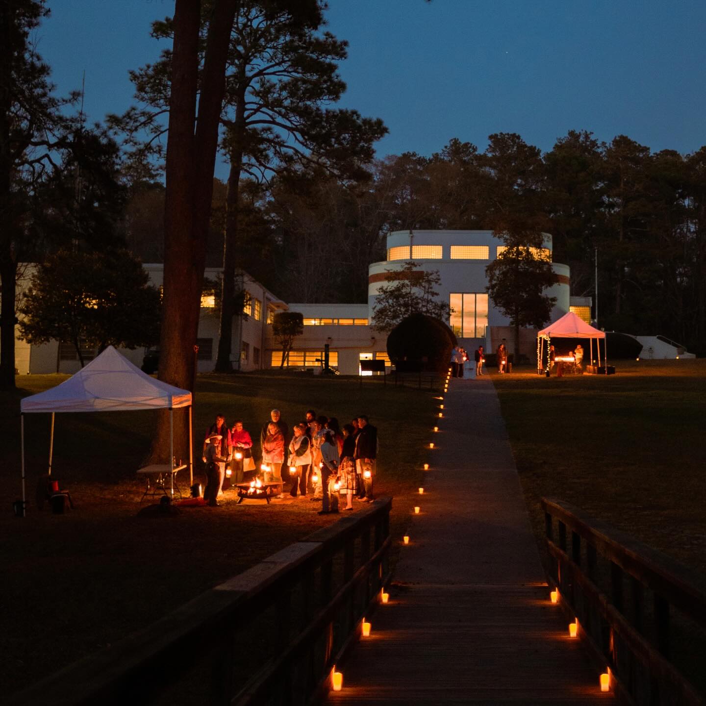 Experience Ocmulgee Under the Stars ✨
Join us March 20–21 & 27–28 for the Lantern Light Tours at Ocmulgee during the Cherry Blossom Festival! 🌸
Walk luminary-lined paths through the ancestral homeland of the Muscogee (Creek) Nation, discover 12,000+ years of history, and take in stunning nighttime views of Downtown Macon from the top of the Great Temple Mound.
🕯 Tours begin at 7:30 PM (every 10 minutes, last tour at 9 PM)
⏳ About 1 hour | Gates open at 7 PM
🎟 $8 | Limited availability-tickets @ ocmulgeemounds.org
Reserve your spot today!
📣 current OMA members receive comp ticket(s), so watch for more info soon!
#lanternlighttours #ocmulgeemounds #pinkestparty #cherryblossomfestival
