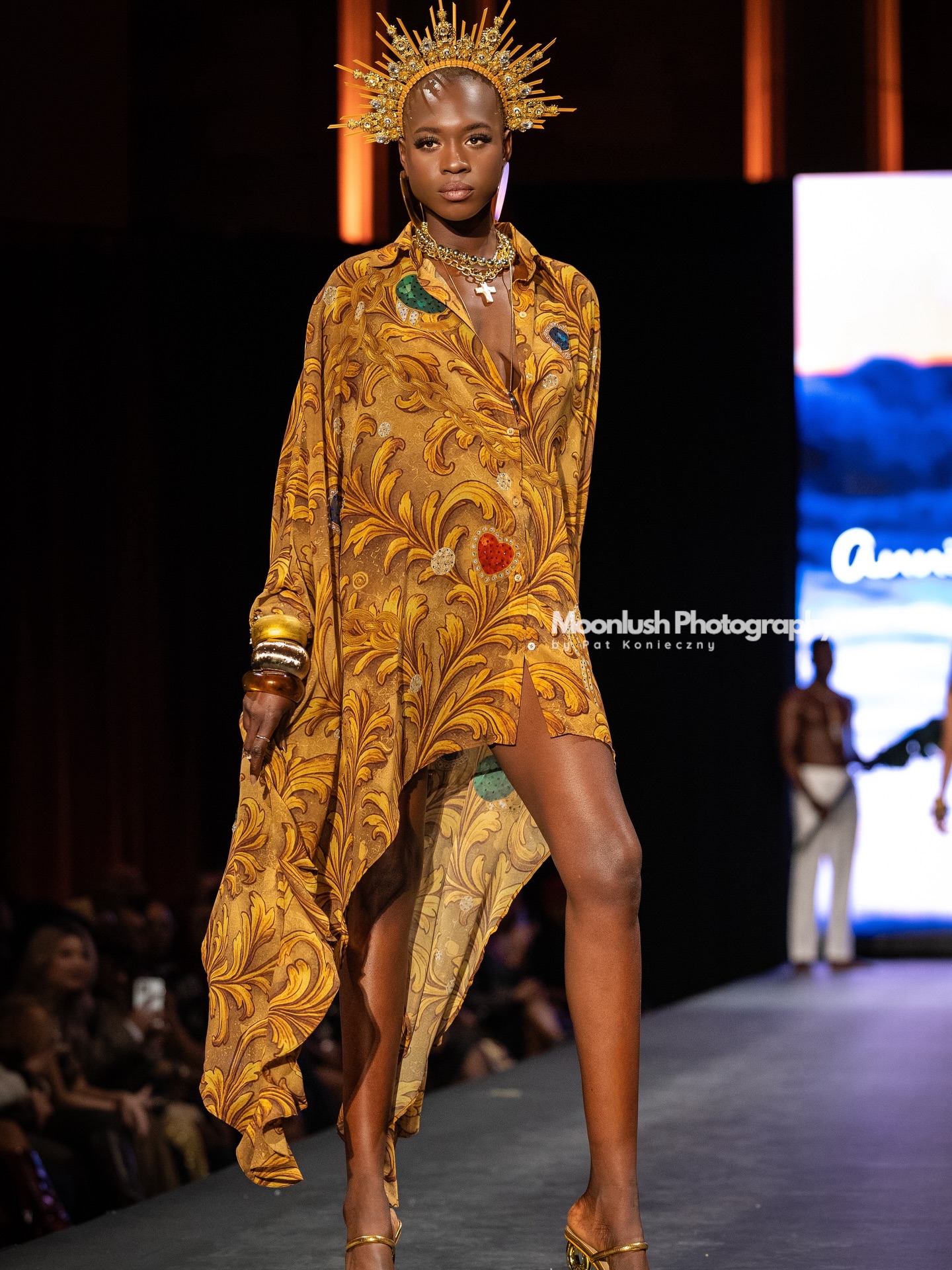 Annia Louisa X NYFW ‘26 Look 6
Photography @moonlushphotography
Collection @shopannialouisa Valenza
Accessories @andmade_byhand
Fashion Assist @jaylynn_kirtley
Model @maevathemodel
Production @thebureaufashionweek
#nyfw #annialouisa #resortwear
