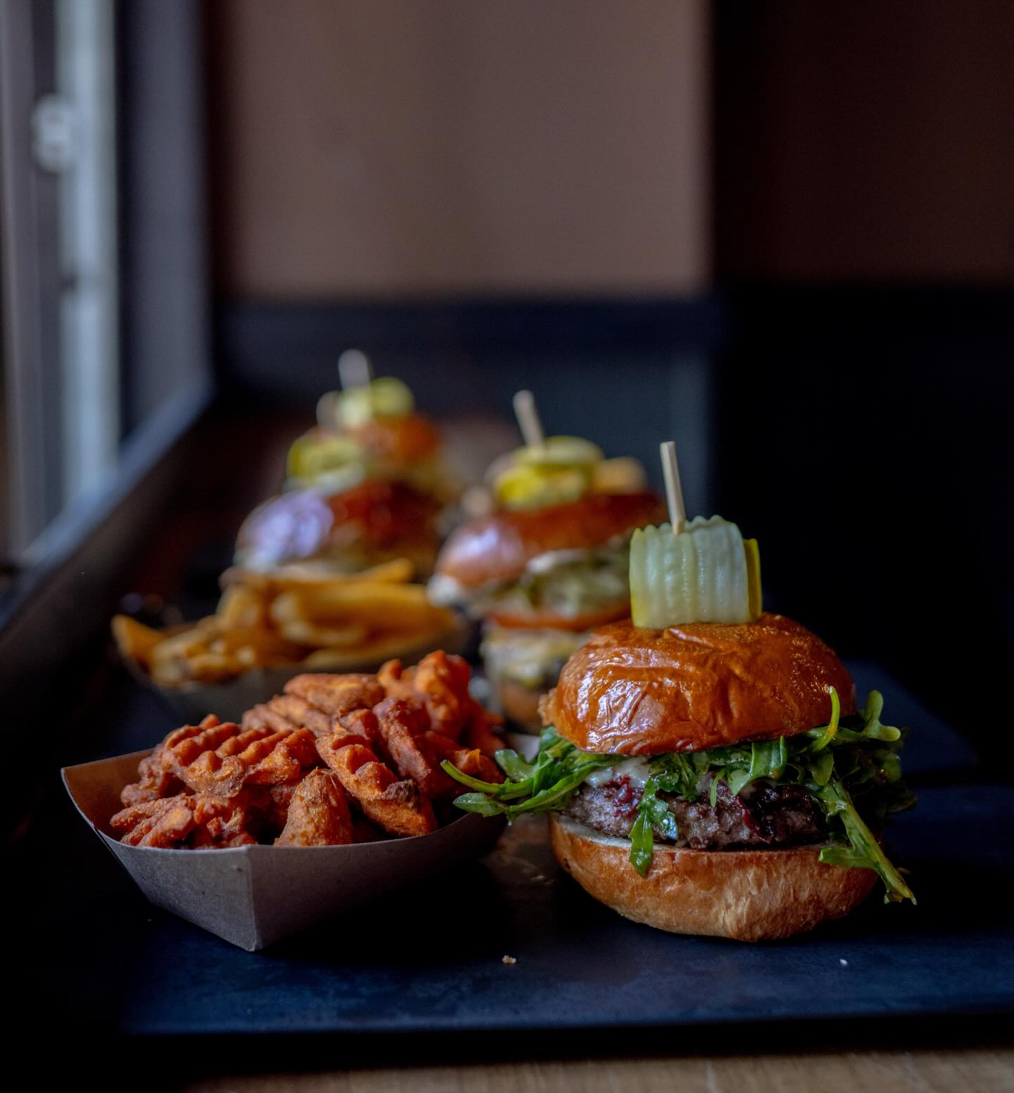 A tried and true classic: I Love Lamb Burger
Lamb & beef blend patty, crispy prosciutto, gorgonzola.
arugula, sun dried tomato vinaigrette, brioche
#seattleeats #seattlefoodie #seattlerestaurants #seattlefoodies #magnoliaseattle