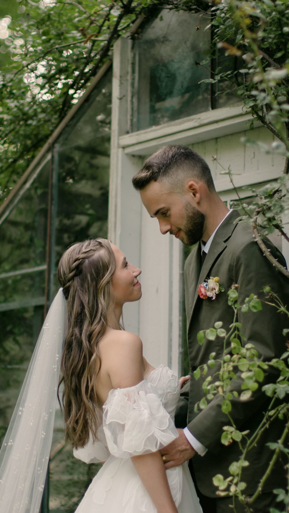Some love stories don’t begin at the aisle.. they begin years before.
Katie & Garrison have been choosing each other in every season, hand in hand and dancing together through every joy, every challenge, and every chapter still to come. 🩰
Their wedding day was a true reflection of the life they’re already building together — gentle, kind and strong. So honored to be a part of this day at the ever-gorgeous Glass House. 🪴
Venue @glasshousecommunity
Floral: @hyssop.floral @hyssop.studio
Photographer: @jaymijoyphoto
Cake: @violet.flour.bakes
Catering: @tinydinnersgr
Dress Shop: @antoinettebridalb
Dress Designer: @lissimonbridal
