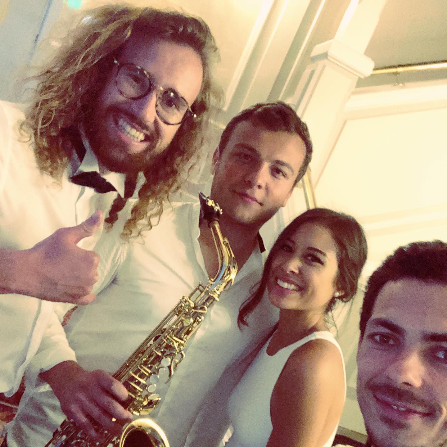 Three days ago !
Un immense merci @alizeewill & @maximelanglais pour votre confiance.
Quelle magnifique journée ! 🎷🎧🤵🏻👰🏻🥂
Le meilleur duo Sax & DJ c’est par @sym_events 🔥
.
.
#wedding #mariage #sax #saxophone #saxplayer #henriselmerparis #selmer #axos #seles #altosax #saxanddj #dj #gottsu #electro #music #live #party #love #weddingday #lovemyjob #musician #musicianlife #music #pionnerdjs #symevents
