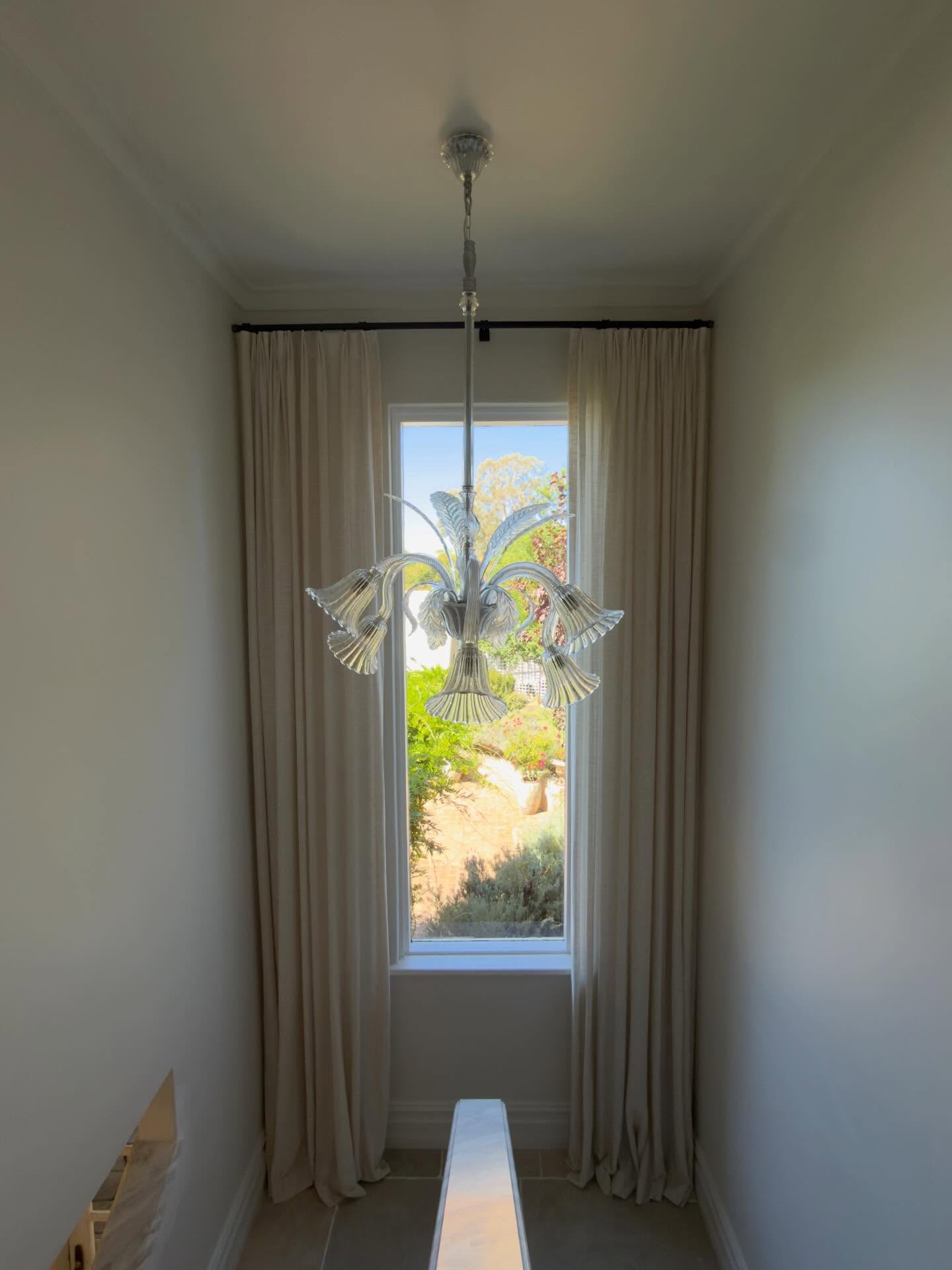 Thomas Aldworth Textiles linen blend sheer for this beautiful renovation by @whitestudioandco | Window treatments by @windowstudio | #curtains #drapes #windowtreatments #perthcurtains