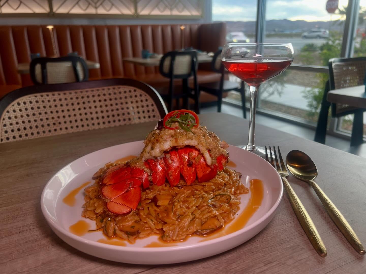 Tonight’s plan: good food, good energy, good company.