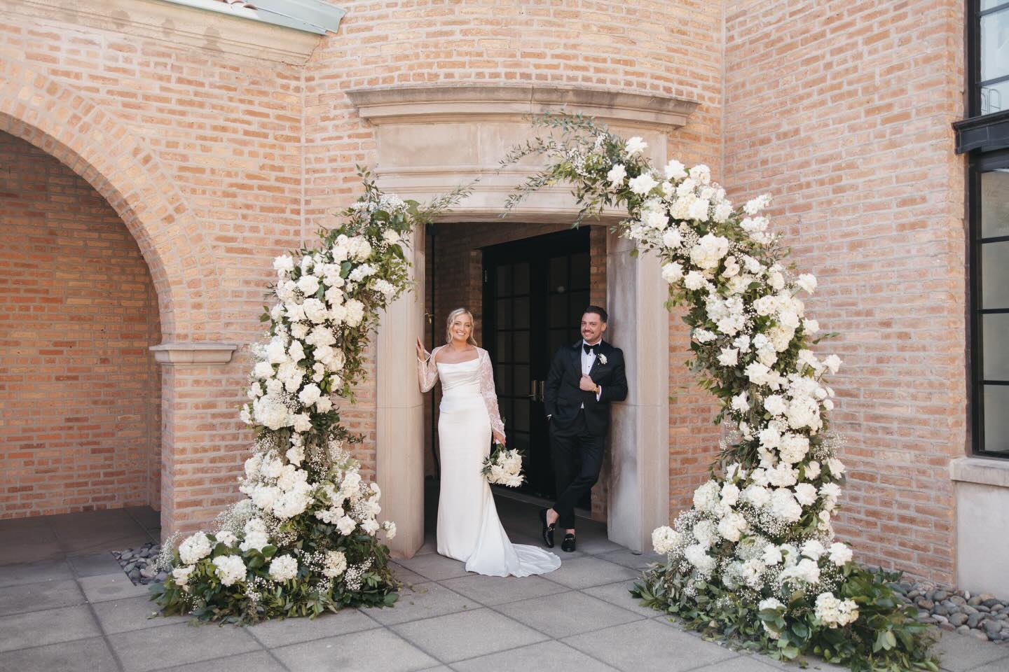 Black & white summer wedding in Chicago 🤍🖤 Revel Motor Row was the perfect backdrop for this timeless yet modern celebration!! Clean lines, bold contrasts, and a dance floor that stayed full all night. Obsessed with how every detail came together with this dream team.
Planner: @vrinspirations
Venue: @revelmotorrow
Catering: @limelightcatering
Photography: @megan_magee_photography
Hair: @blushandburgundy
Makeup: @denisemuartistry
DJ: @standingovationdjs
Strings: @chicagostreetstrings
Photo booth: @vrinspirations
#ChicagoWedding #RevelMotorRow #SummerWedding #BlackAndWhiteWedding #WeddingPlannerChicago